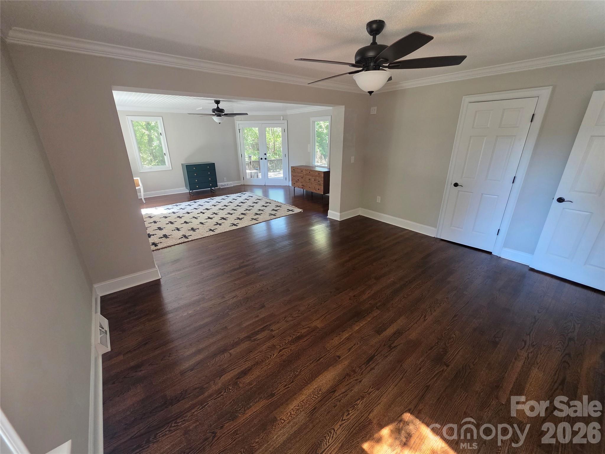 570 Crestside Drive Property Photo 16