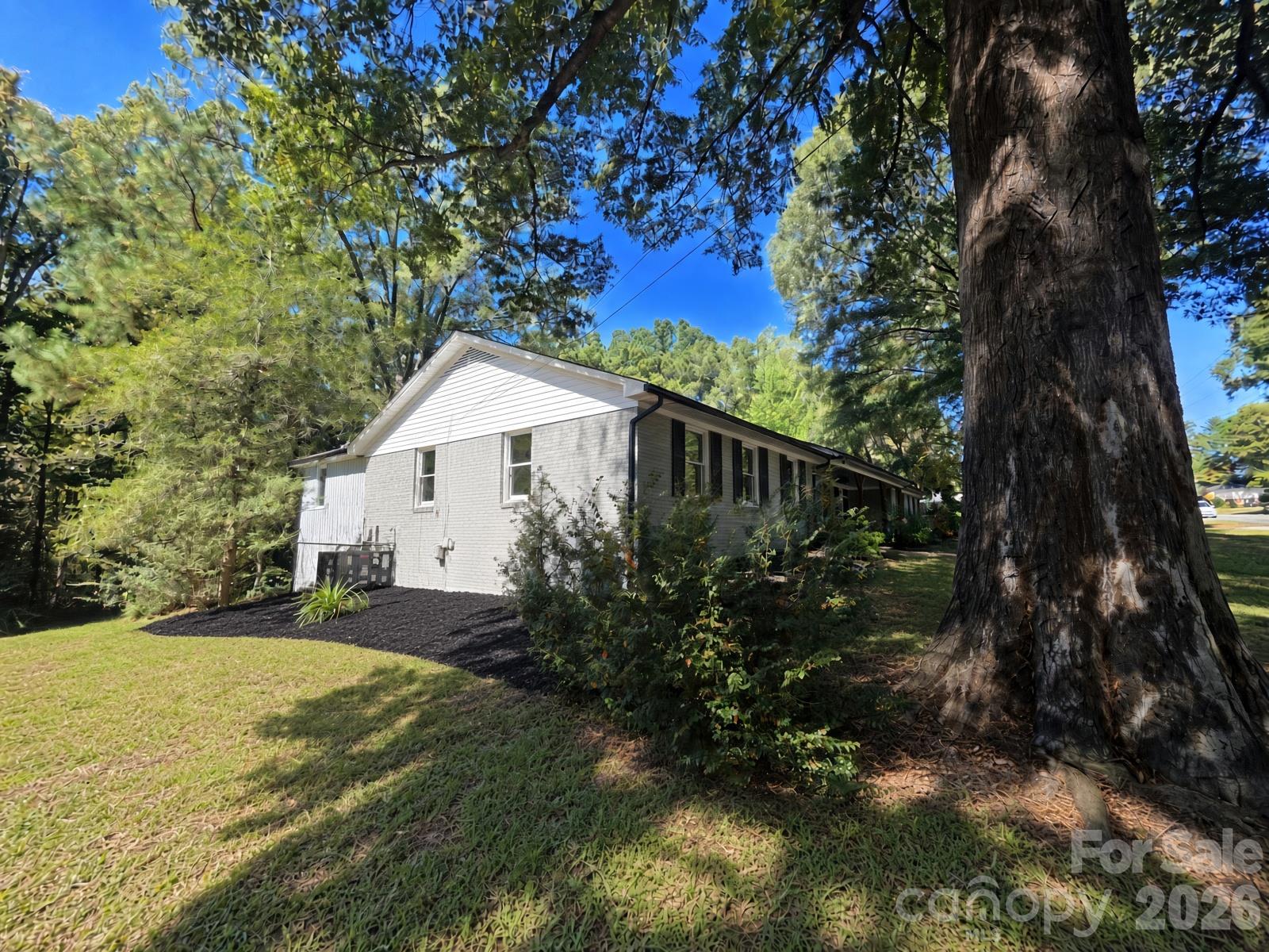 570 Crestside Drive Property Photo 26