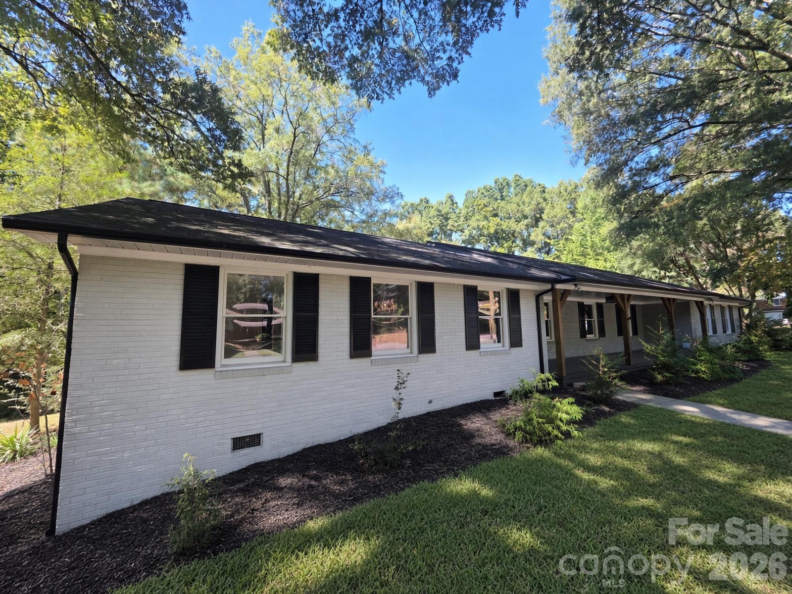 570 Crestside Drive Property Photo 27