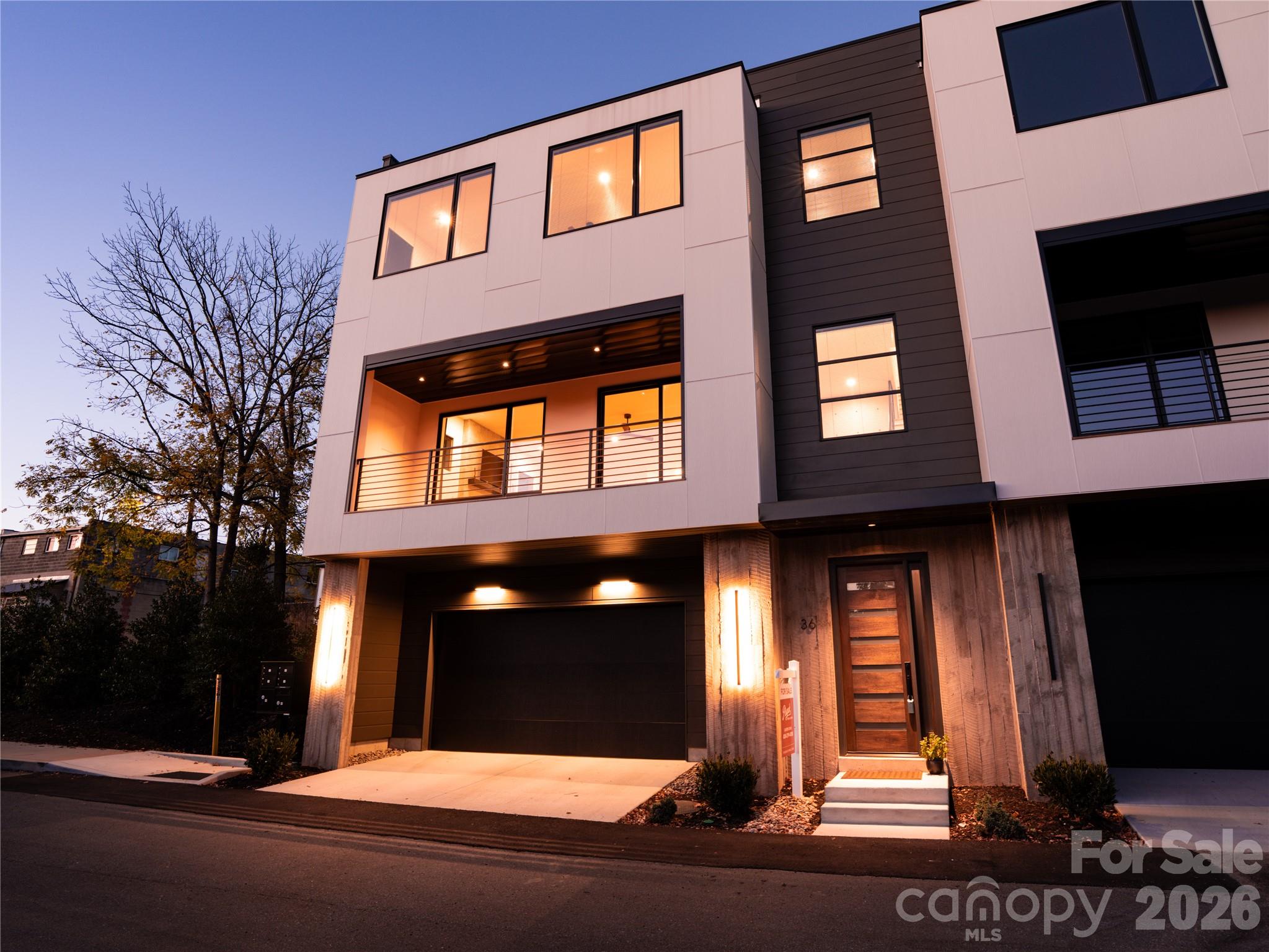 36 S Johnson Street Property Photo 1