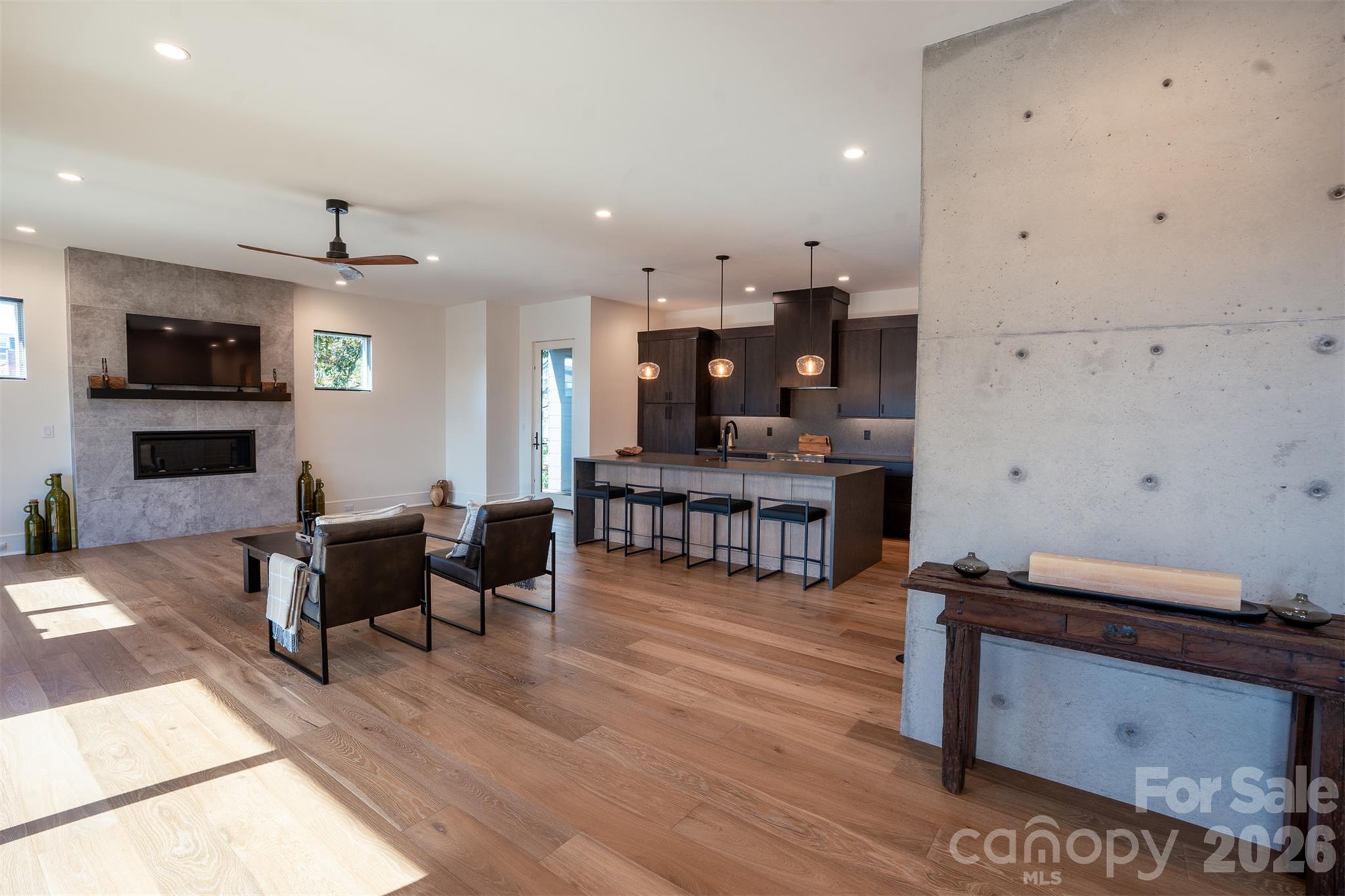 36 S Johnson Street Property Photo 6
