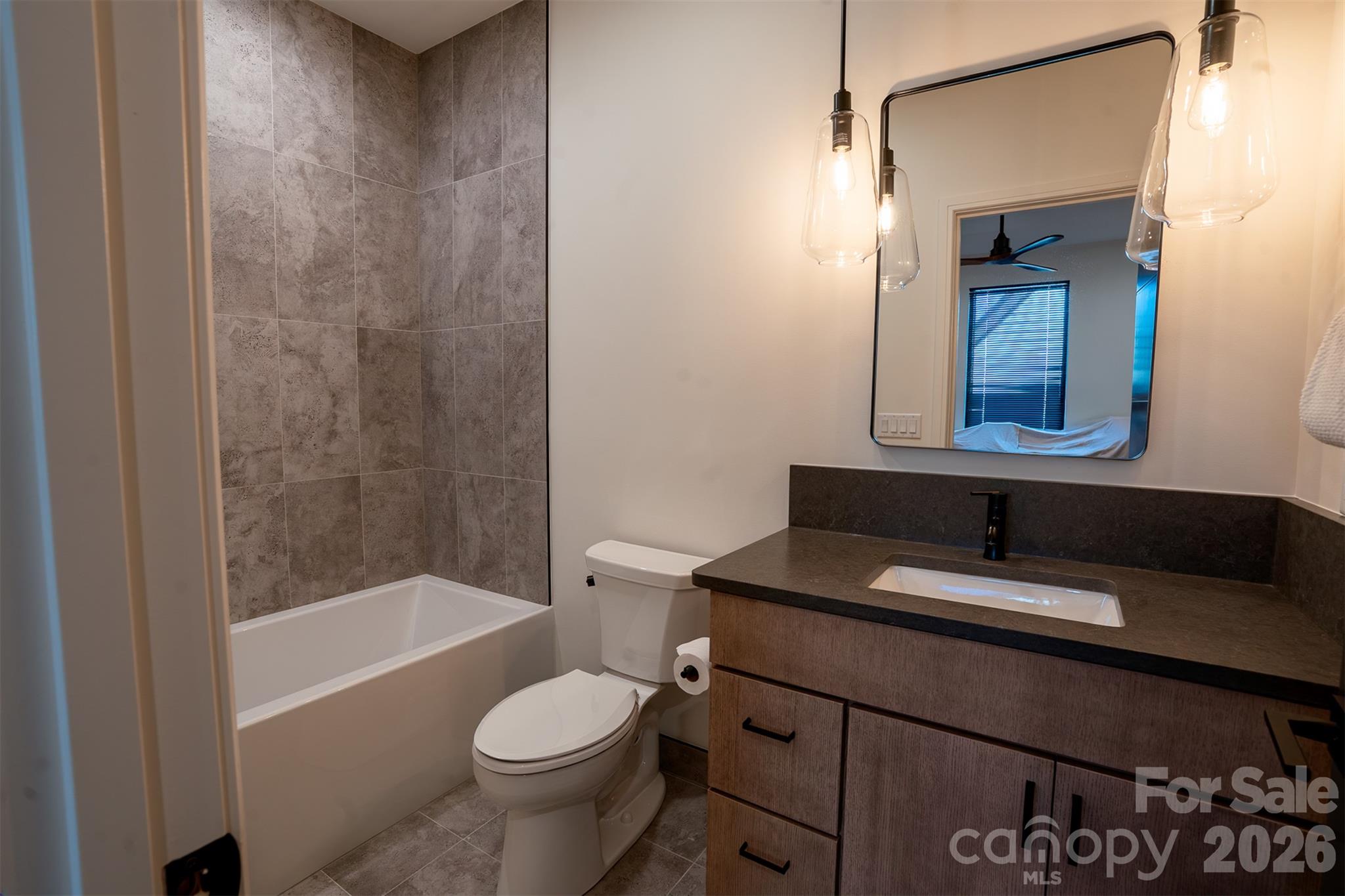 36 S Johnson Street Property Photo 12