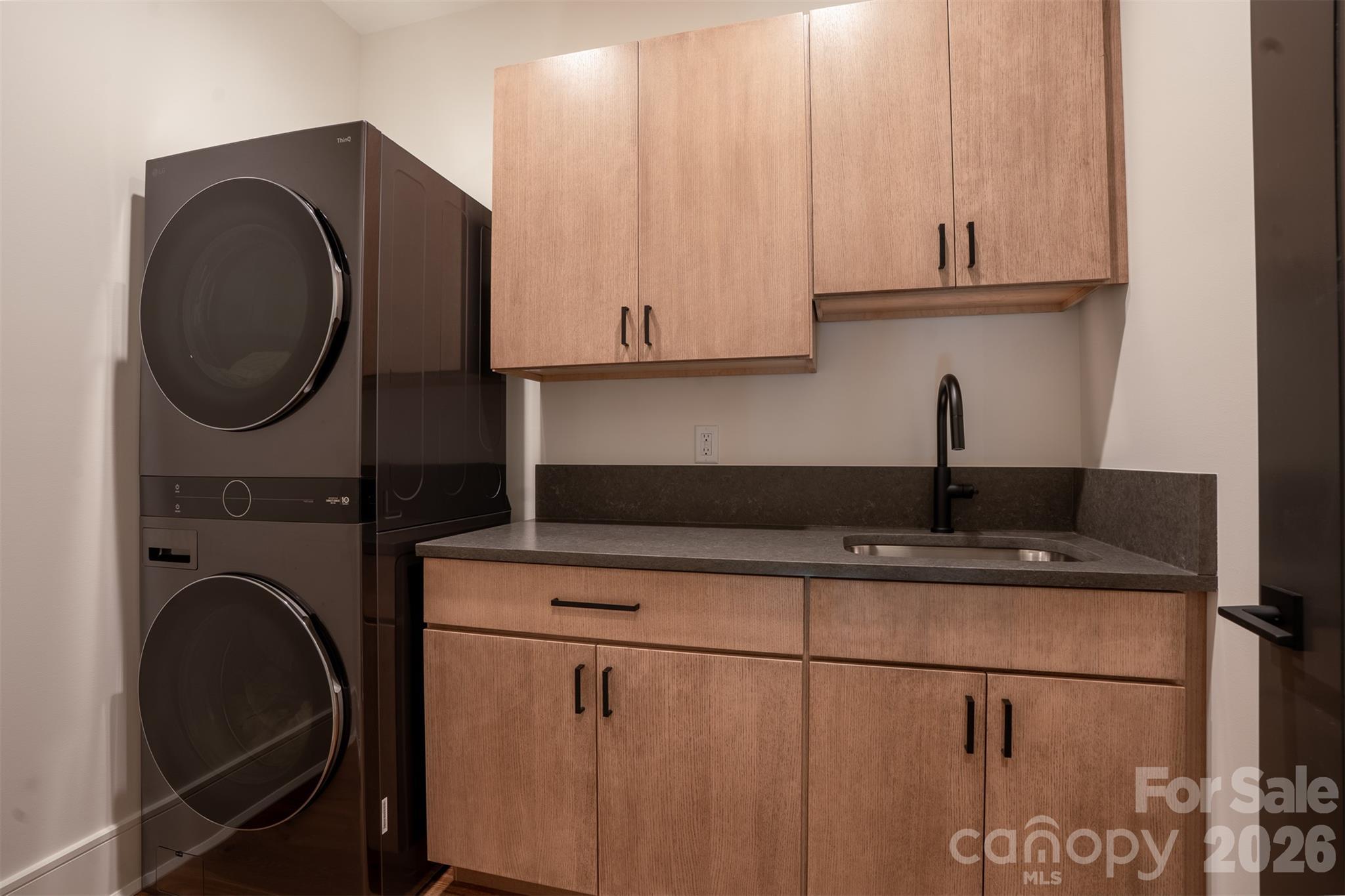 36 S Johnson Street Property Photo 19