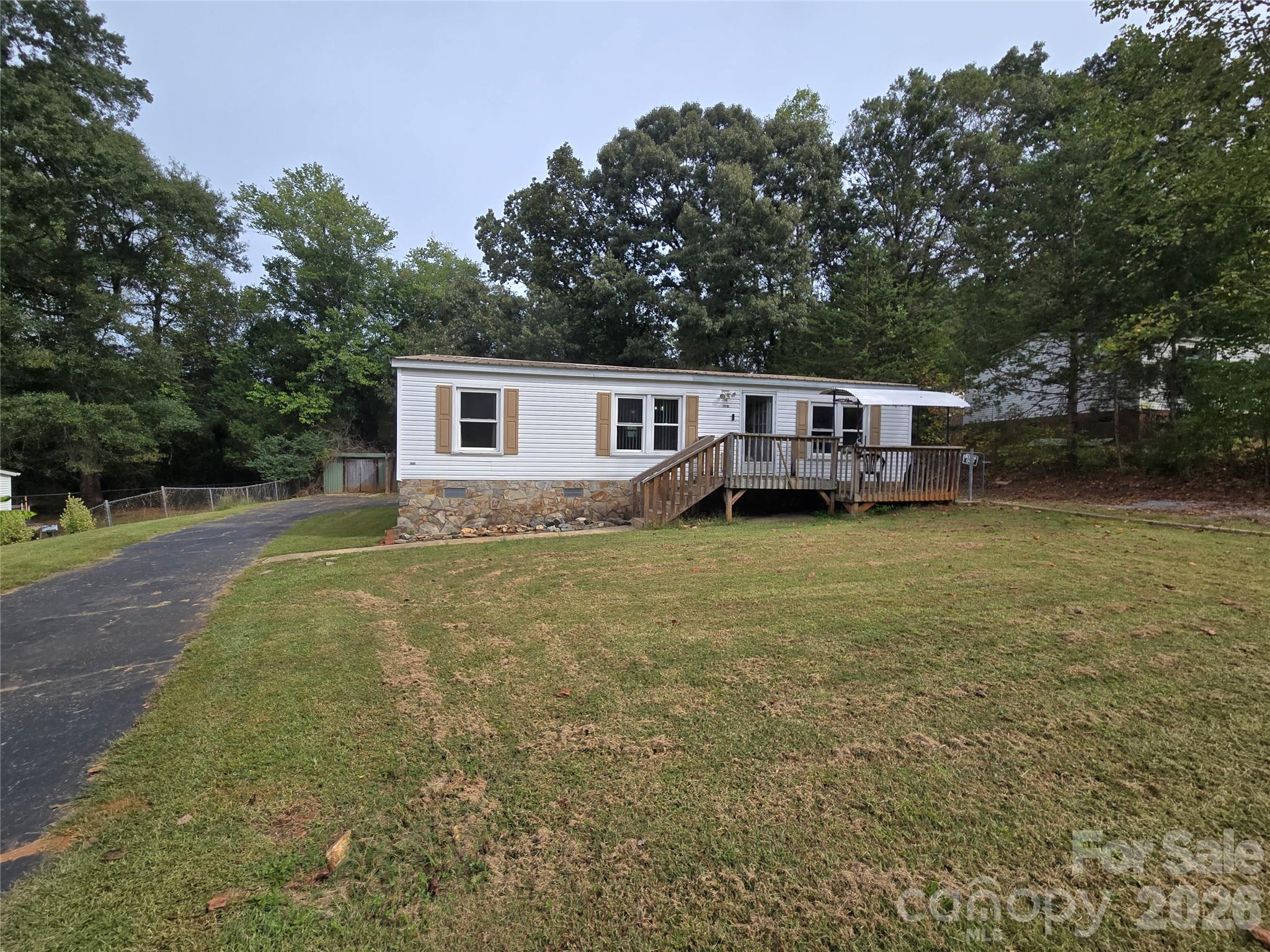 1127 Mcree Heights Circle Property Photo 1