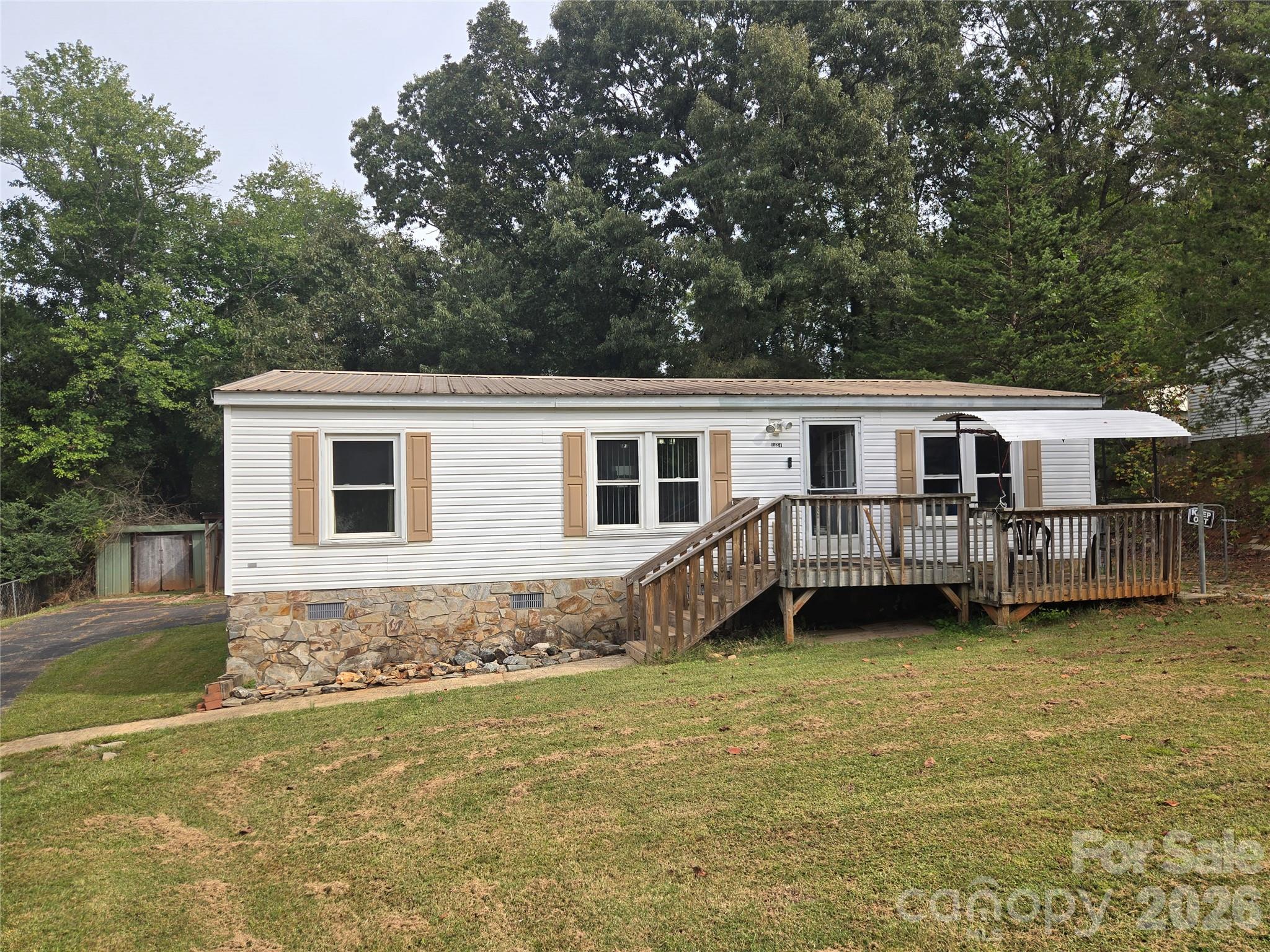 1127 Mcree Heights Circle Property Photo 2