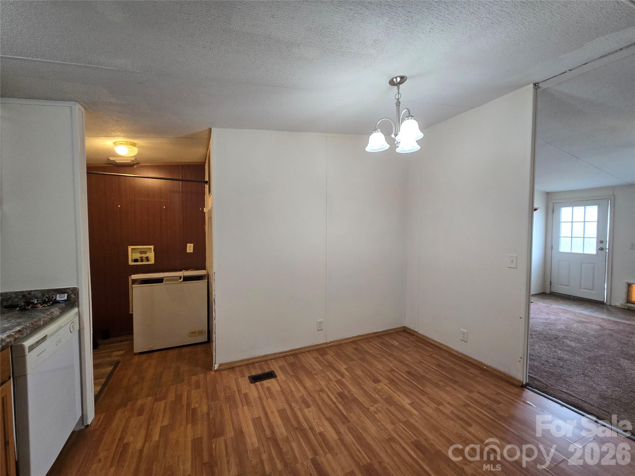 1127 Mcree Heights Circle Property Photo 8