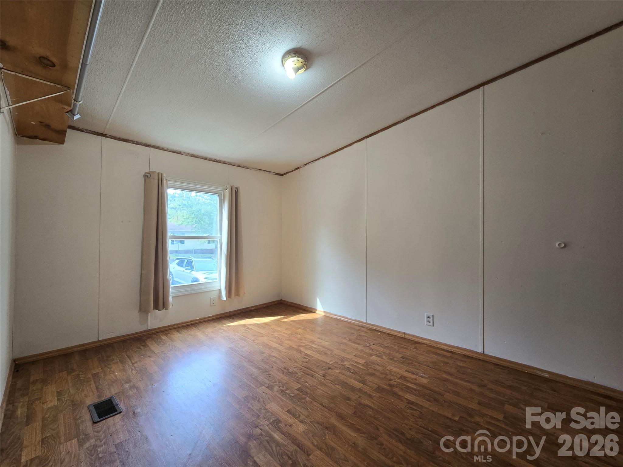 1127 Mcree Heights Circle Property Photo 14