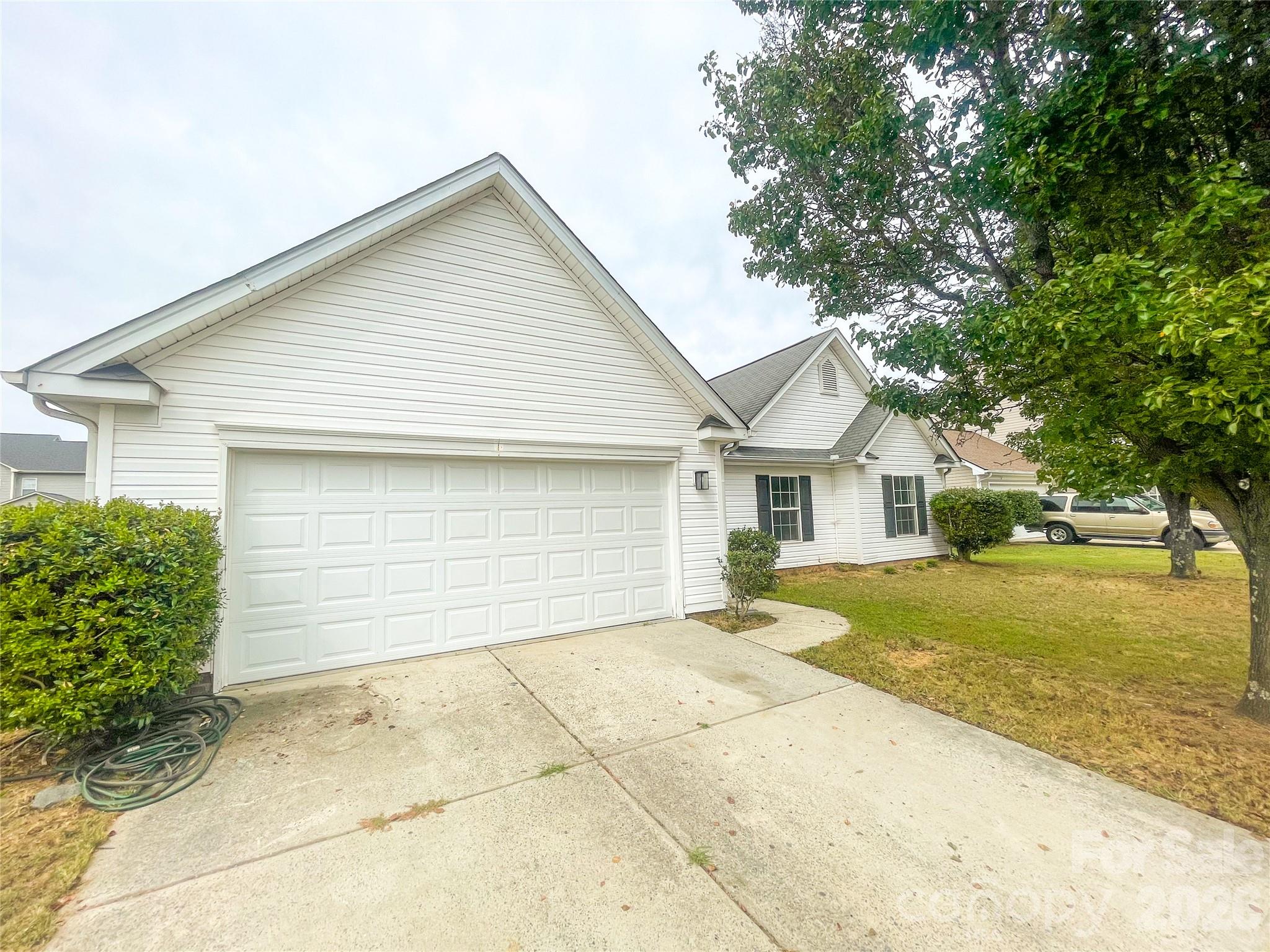 1011 Cadberry Court Property Photo 1