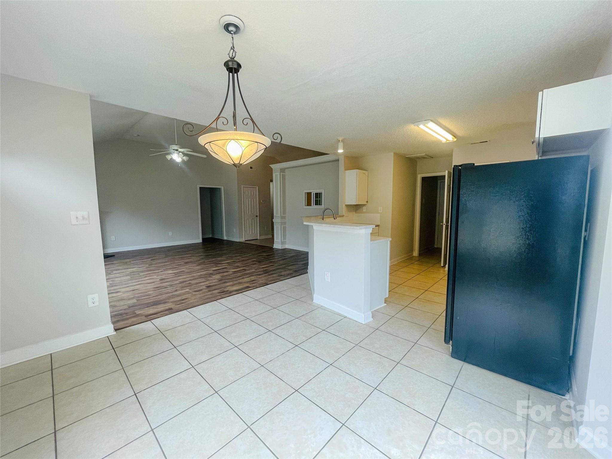 1011 Cadberry Court Property Photo 6