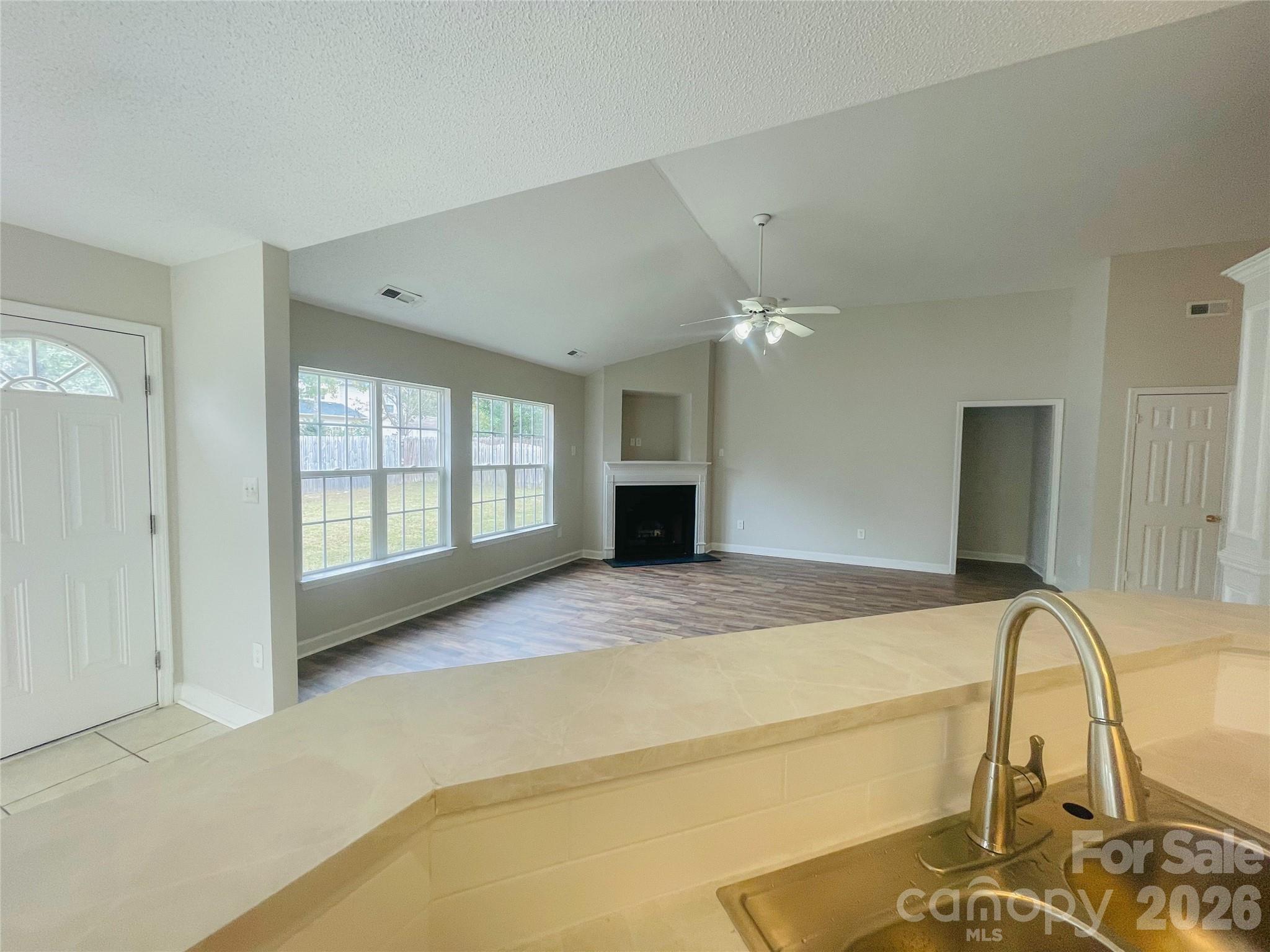 1011 Cadberry Court Property Photo 9