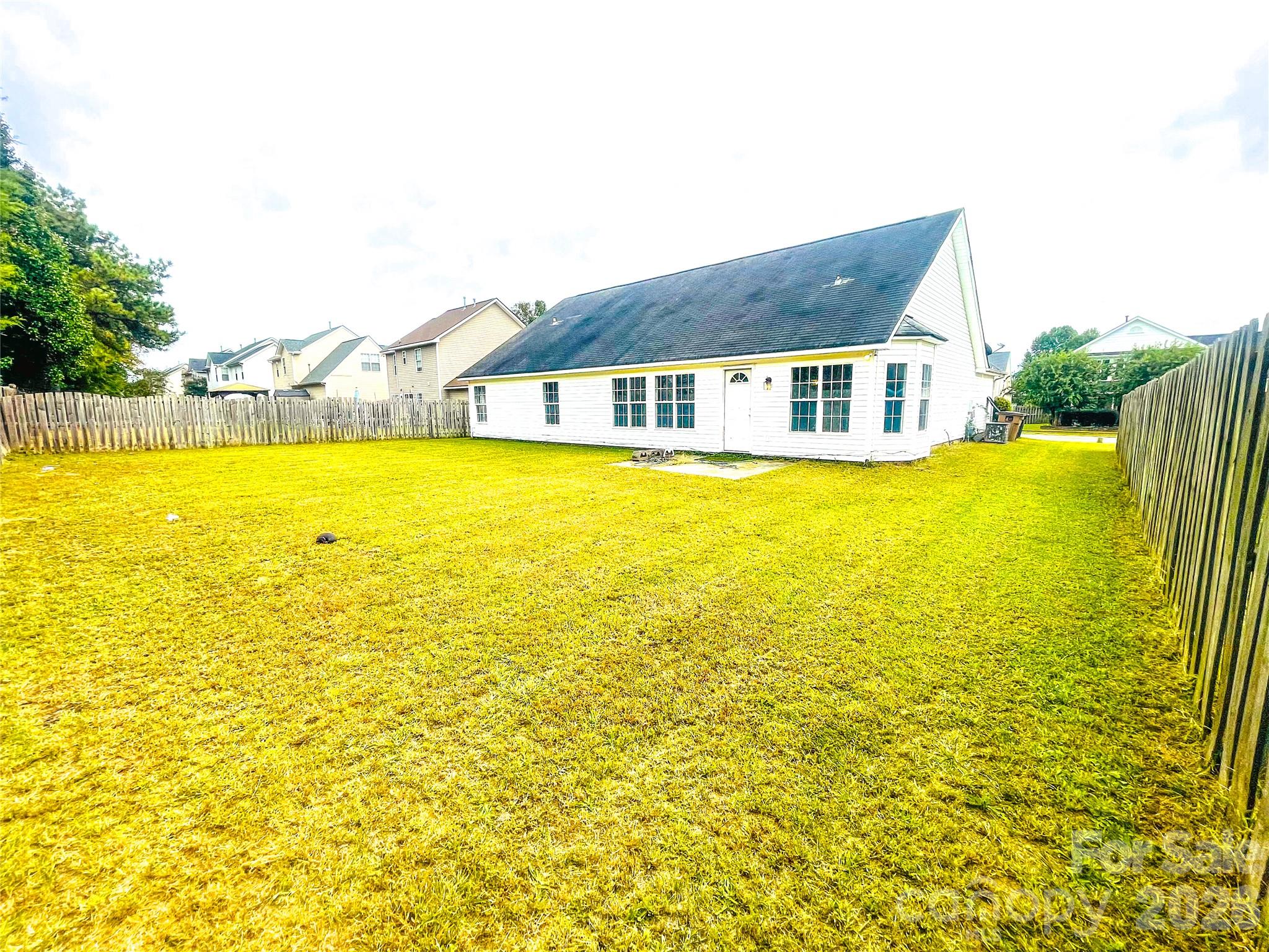 1011 Cadberry Court Property Photo 27