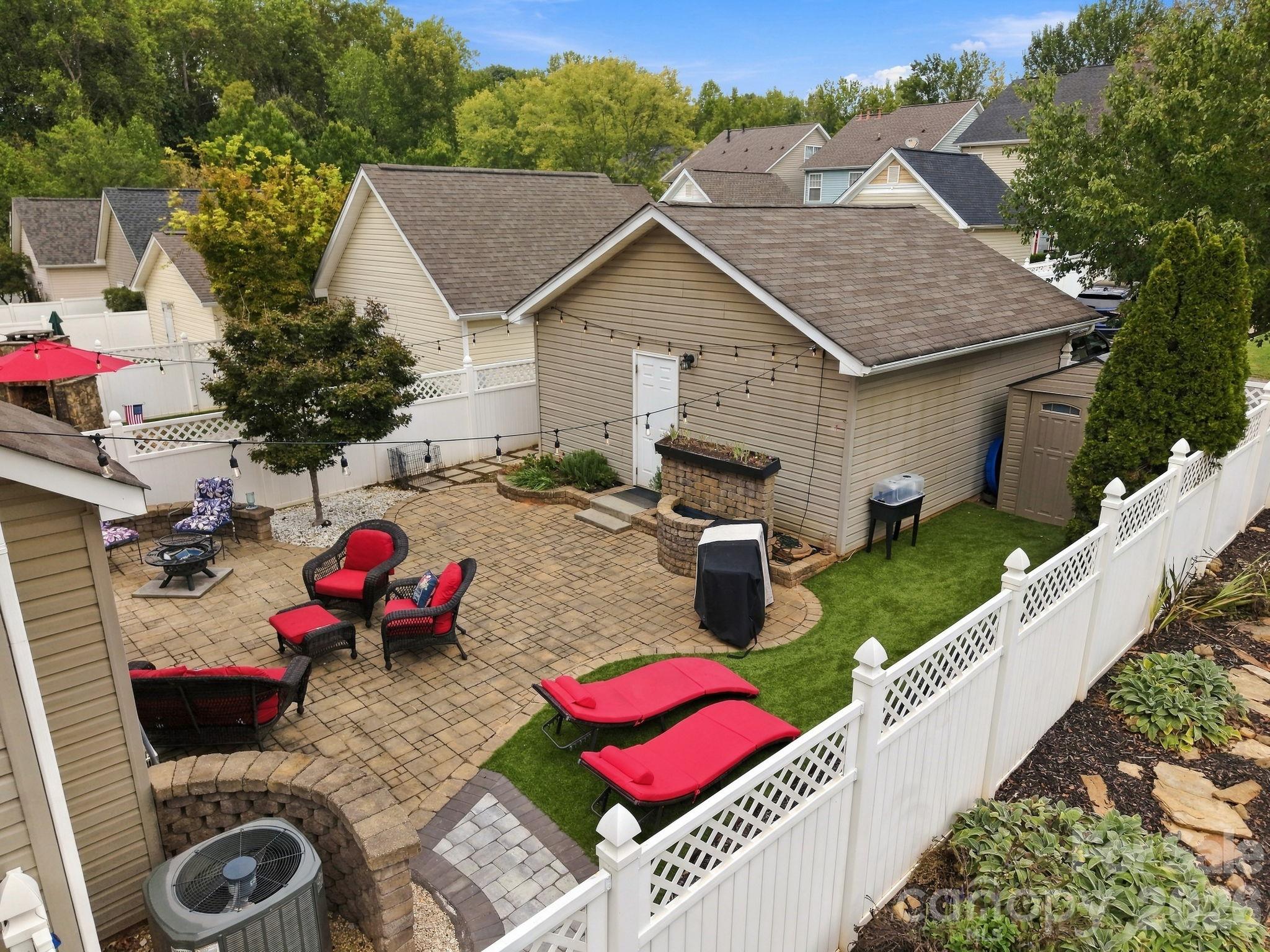 10048 Switchyard Drive Property Photo 26