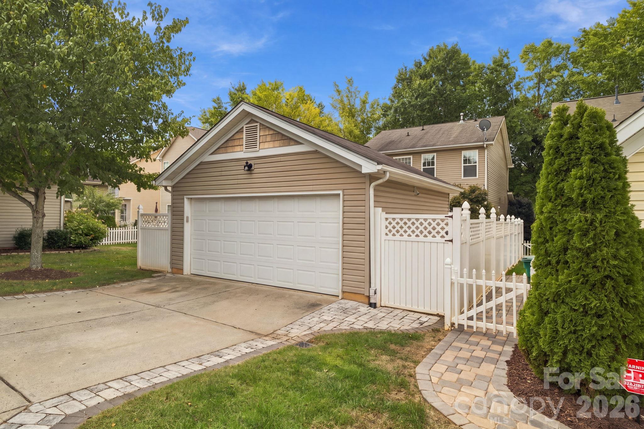 10048 Switchyard Drive Property Photo 27