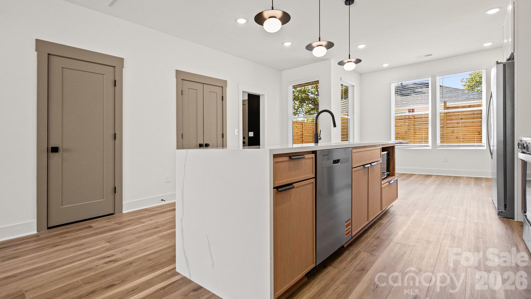 2085 Custer Street Property Photo 18