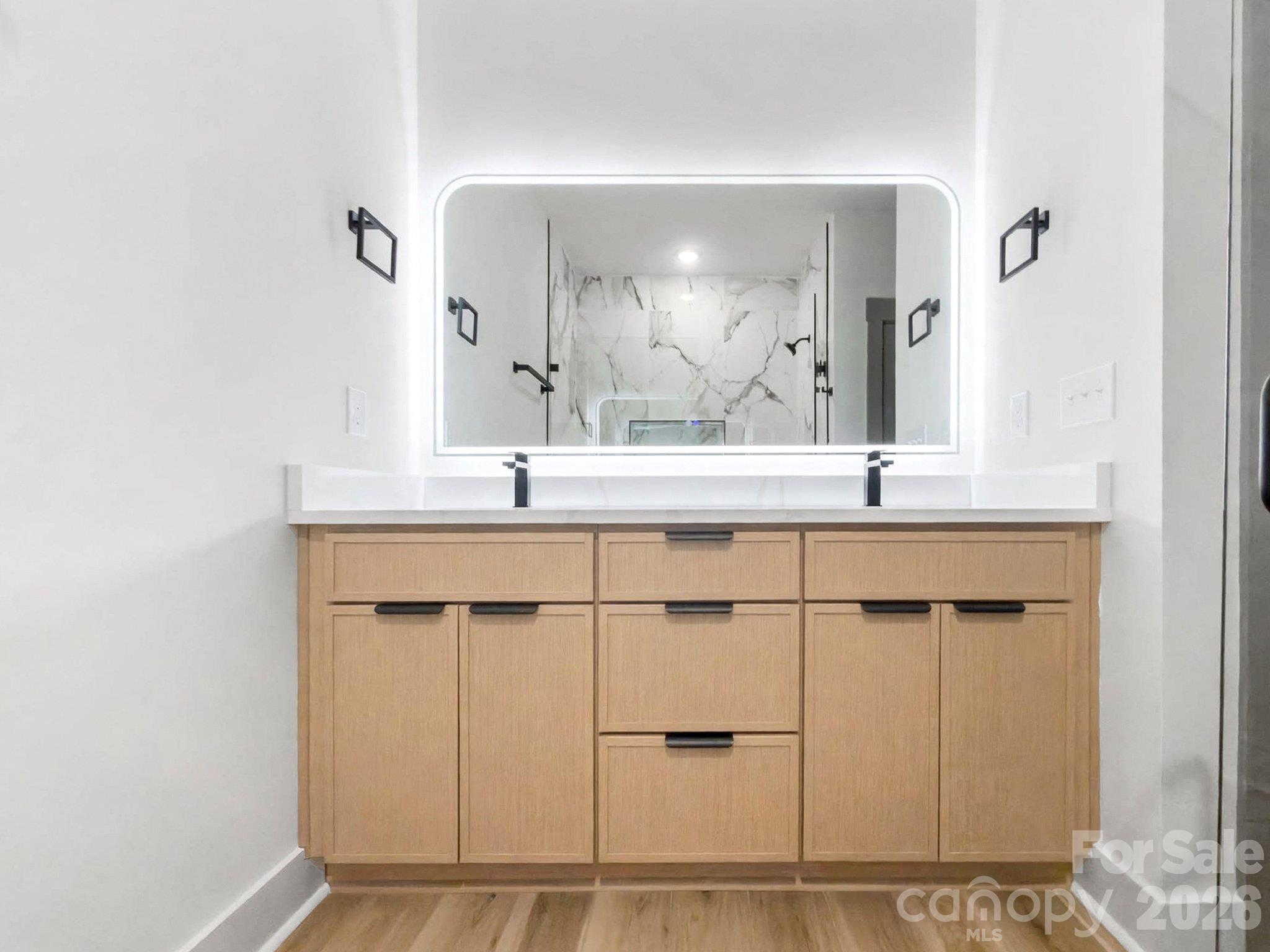2085 Custer Street Property Photo 27