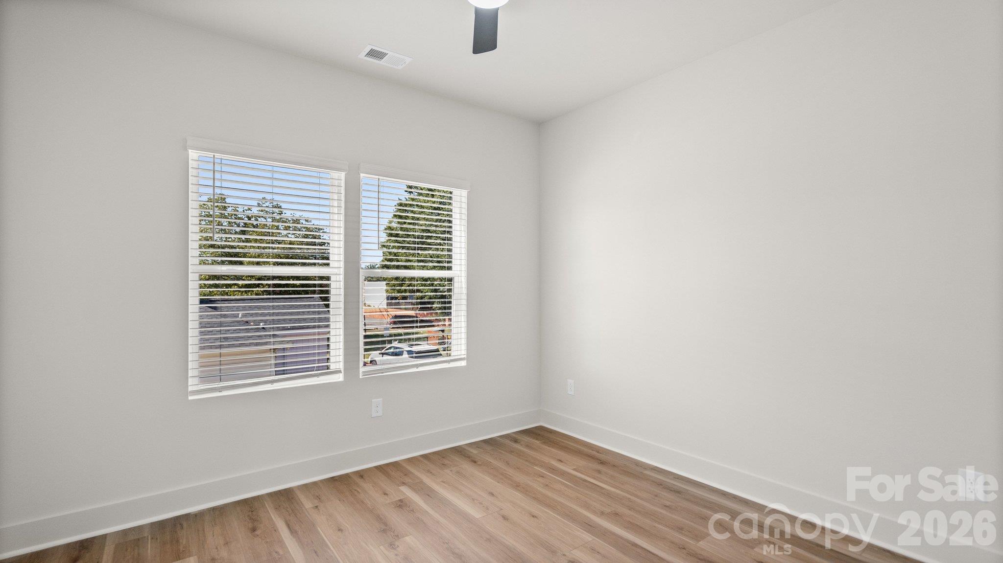 2085 Custer Street Property Photo 35
