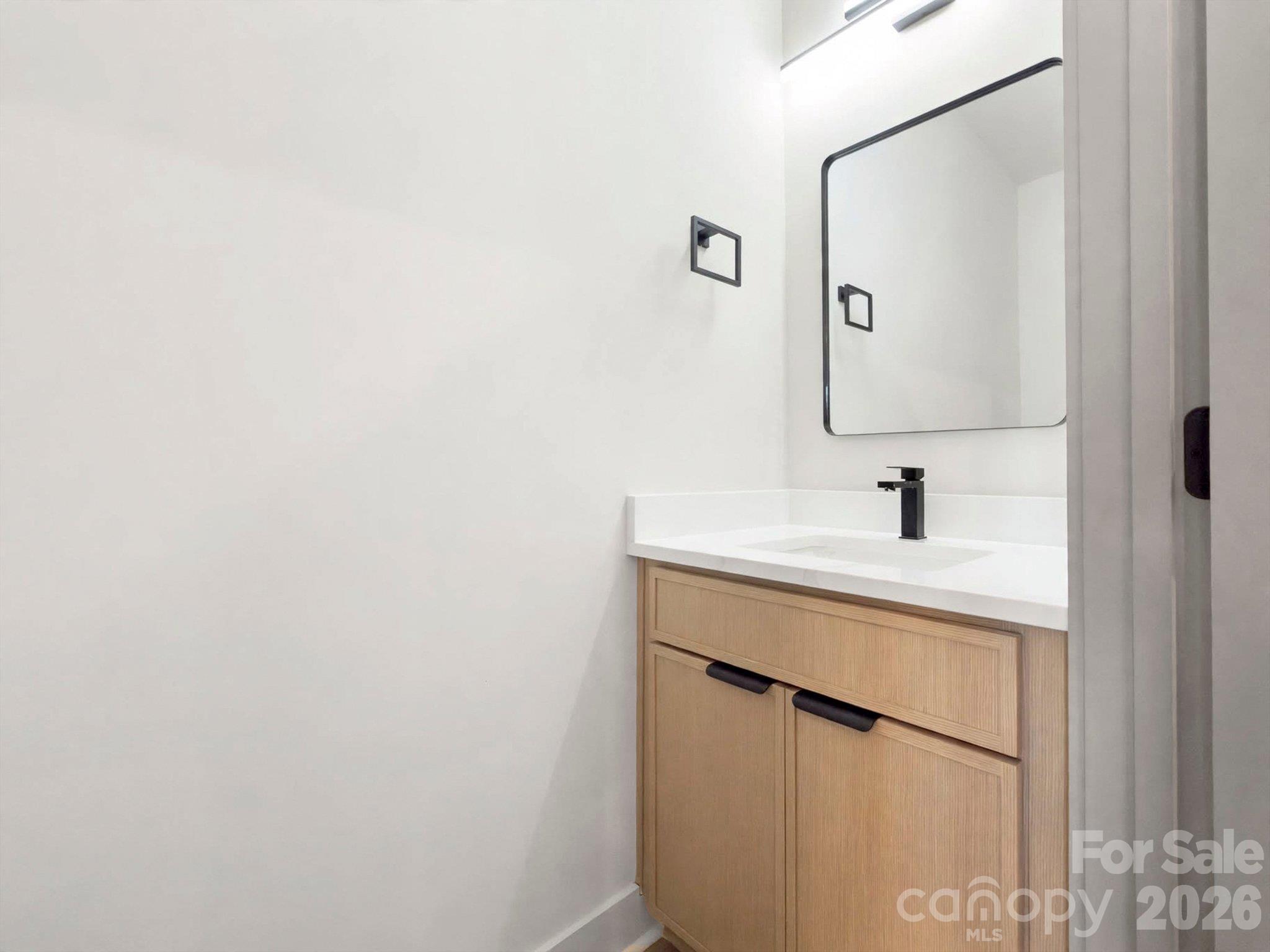 2085 Custer Street Property Photo 36
