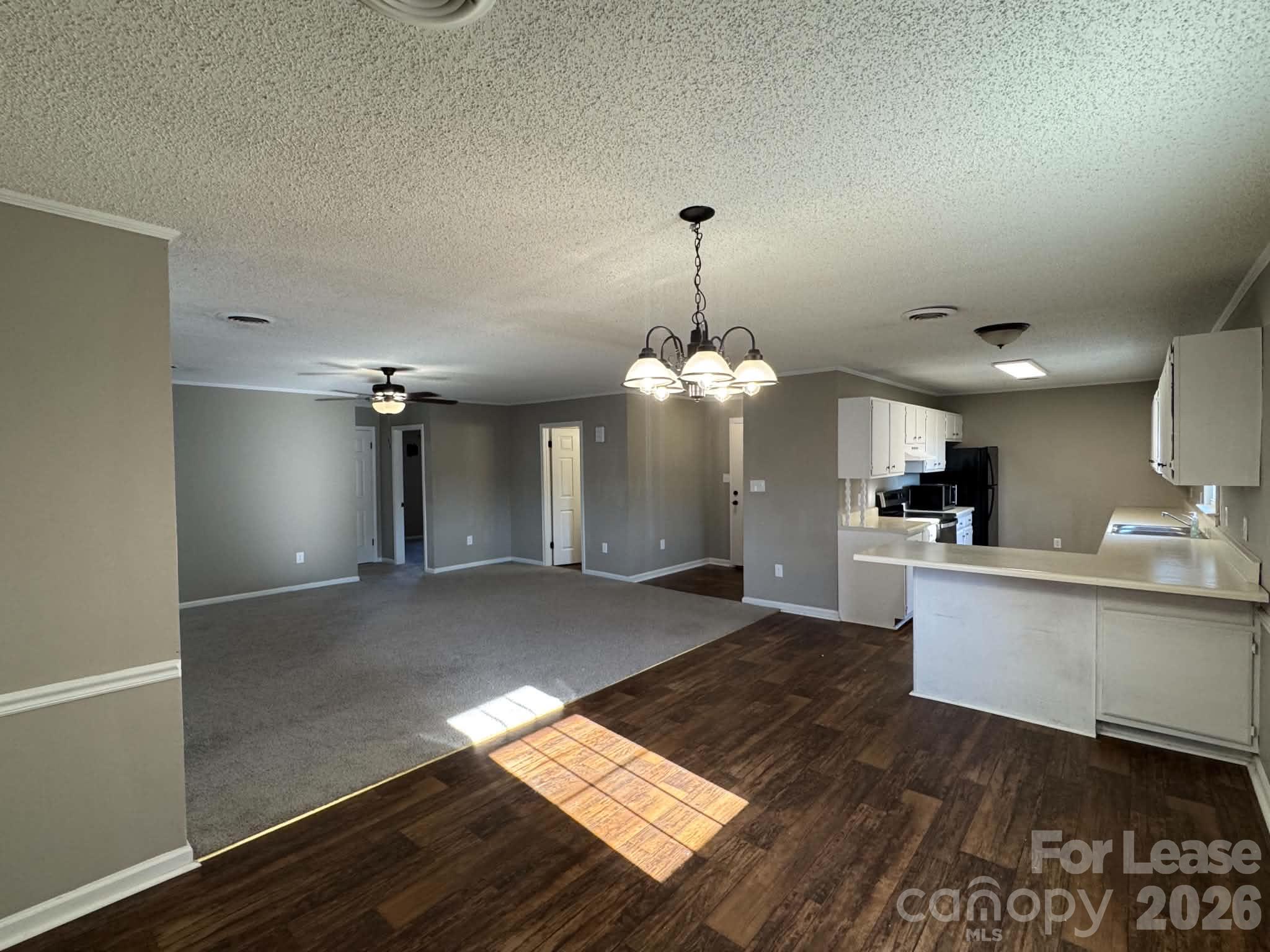 3402 Edgefield Road Property Photo 2