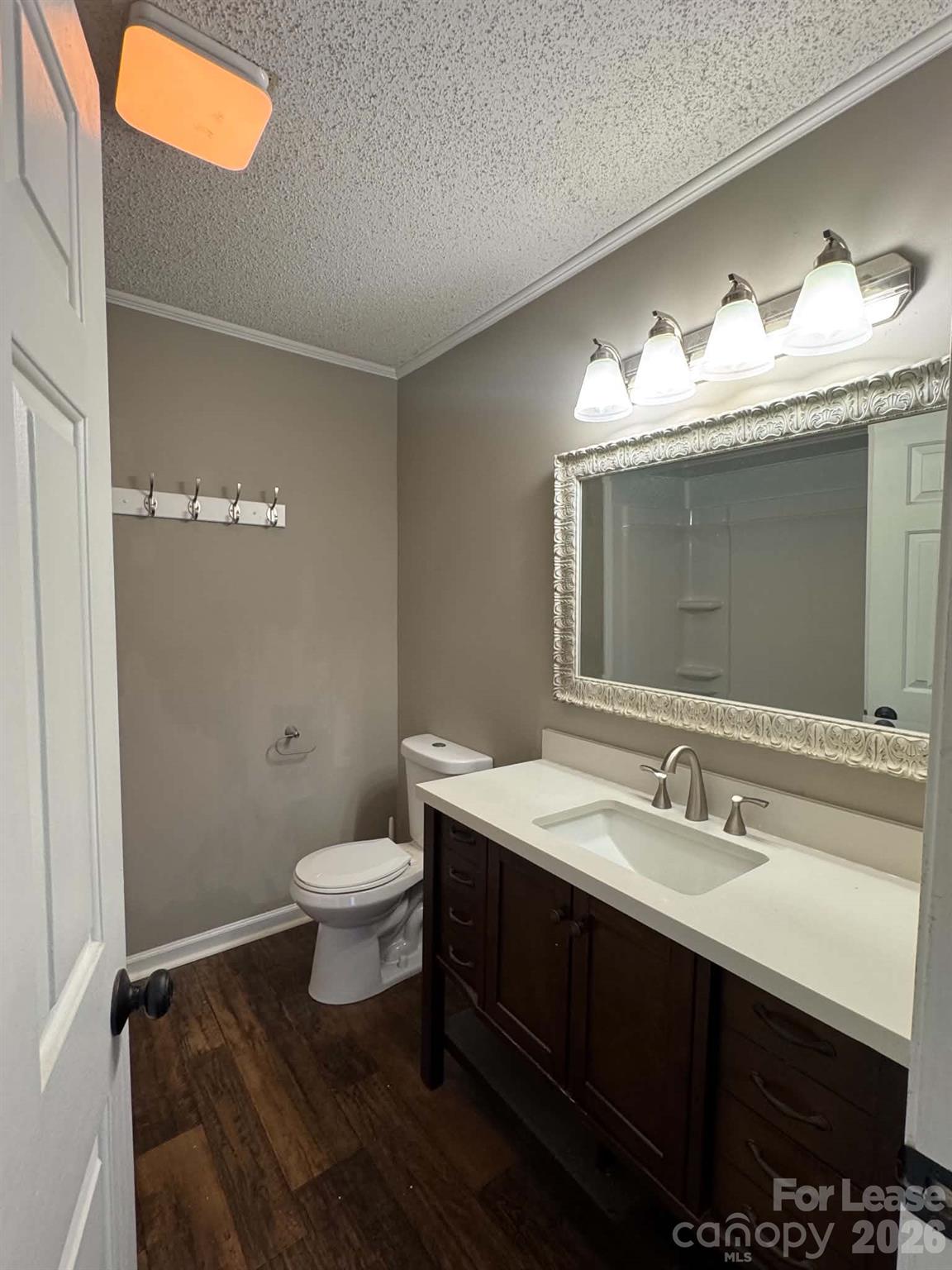 3402 Edgefield Road Property Photo 10