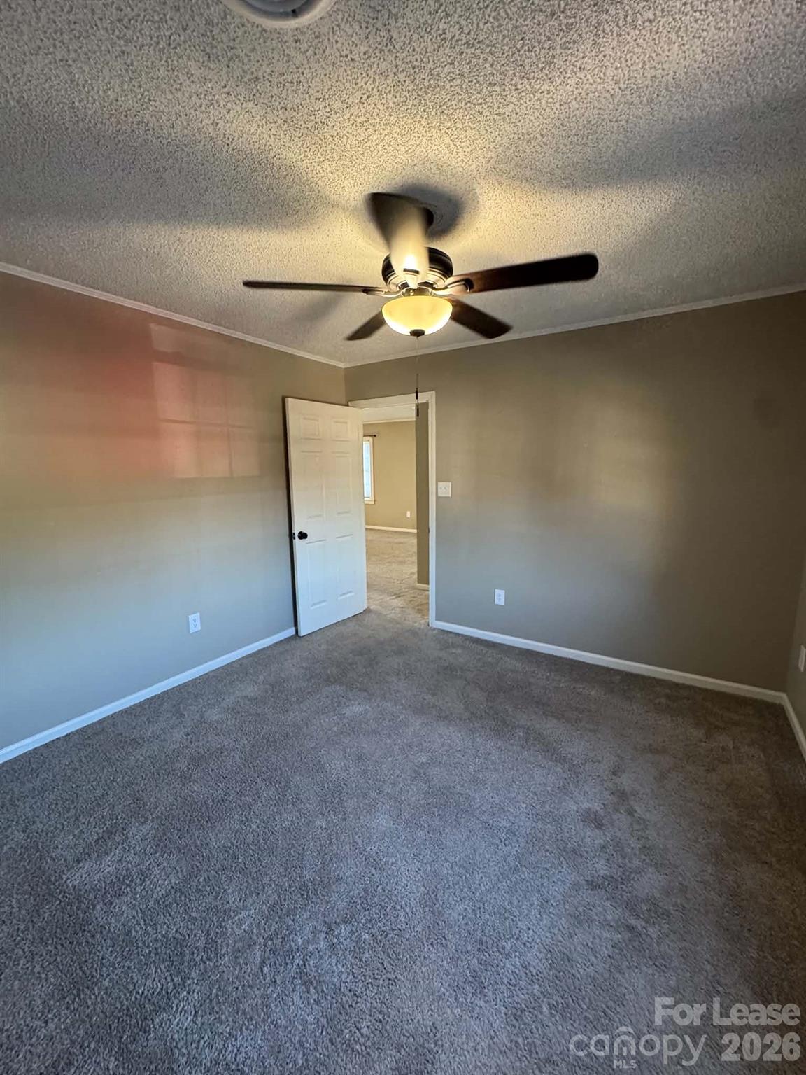 3402 Edgefield Road Property Photo 13