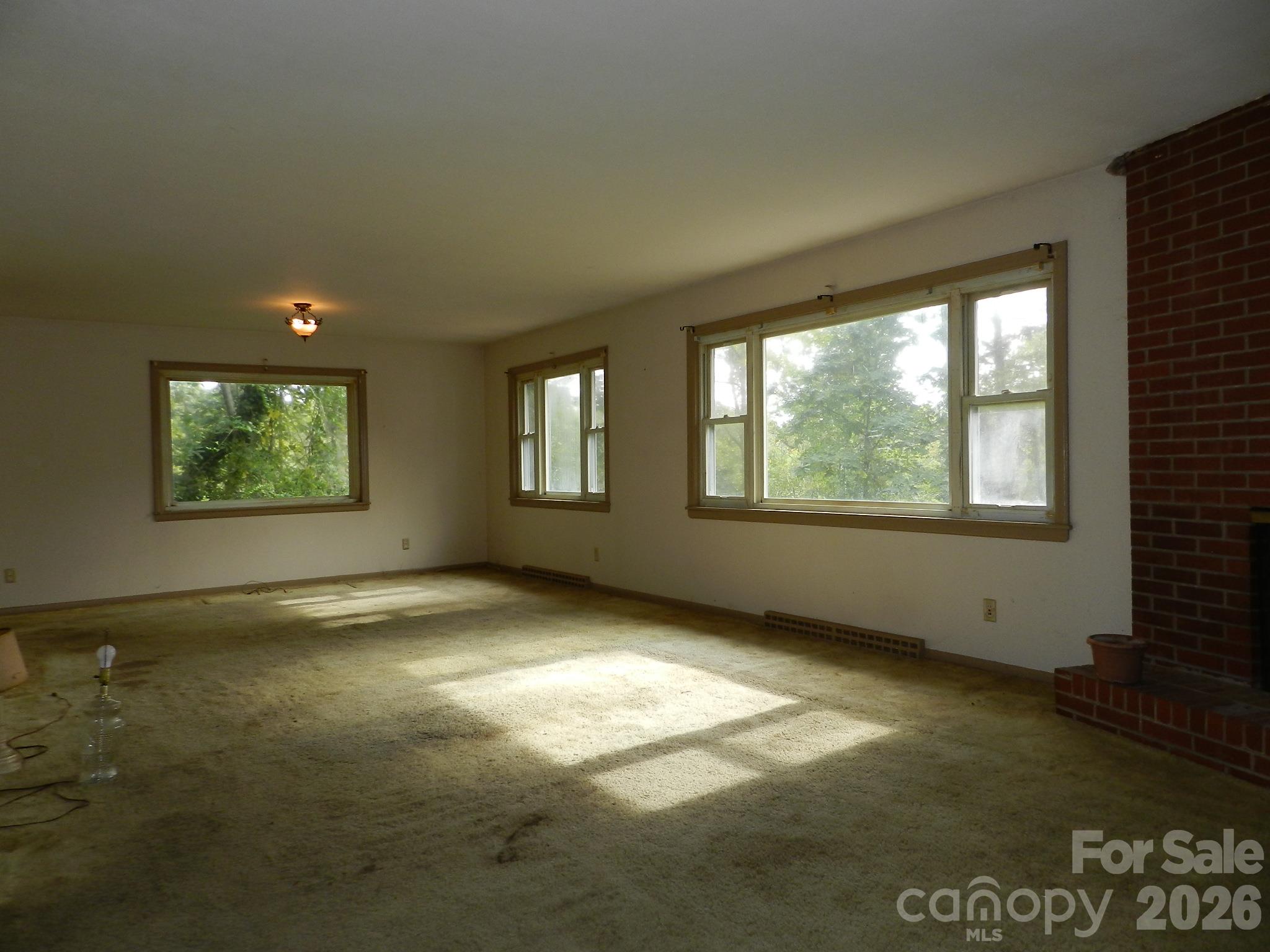 25 Chateau Place Property Photo 5