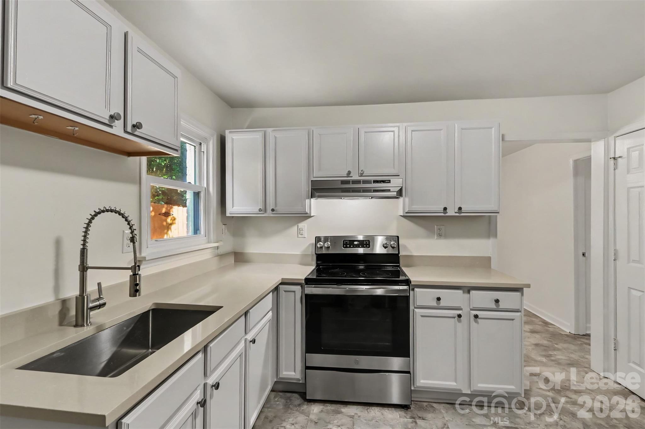 2315 Bancroft Street Property Photo 7