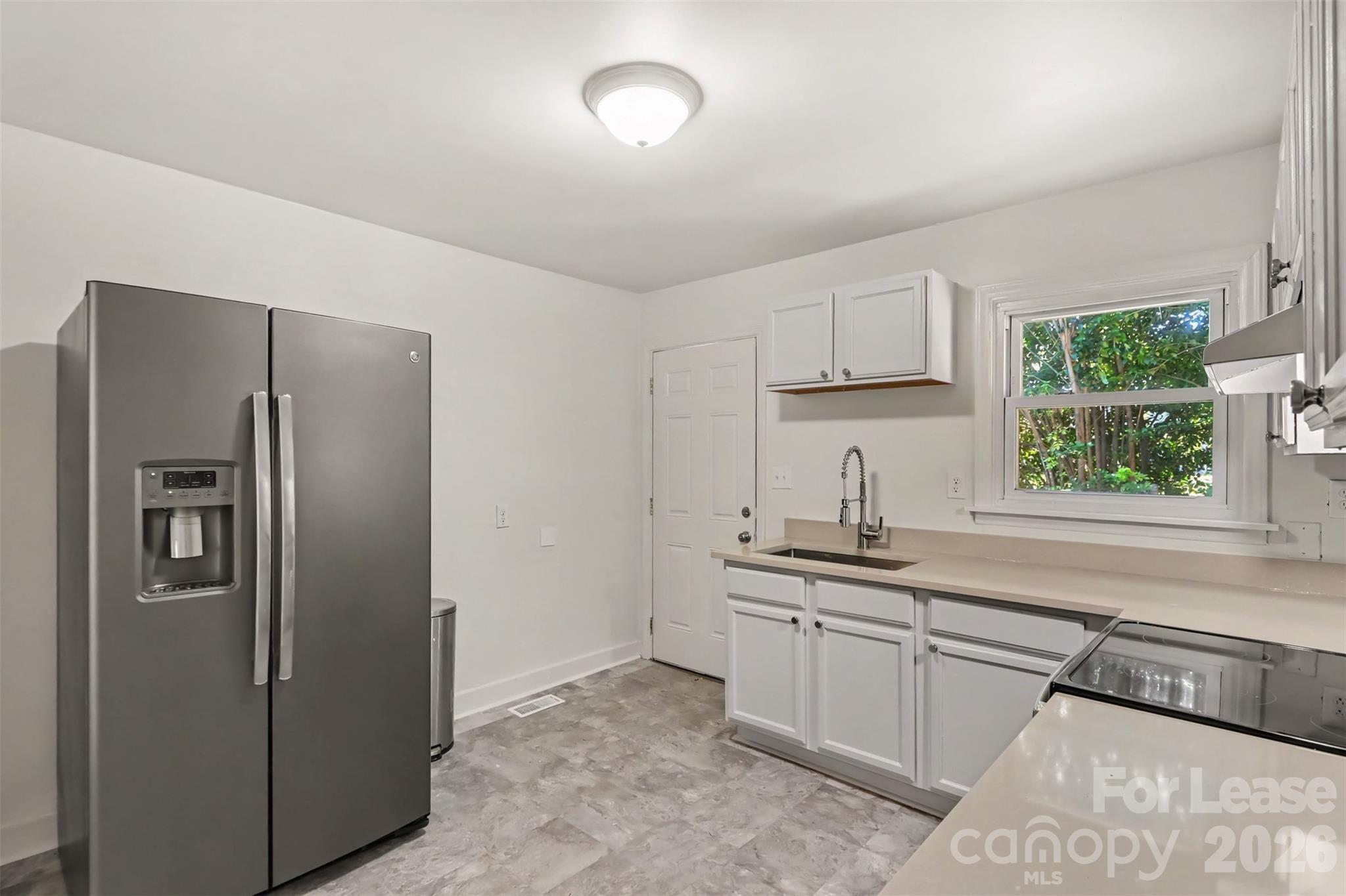 2315 Bancroft Street Property Photo 8