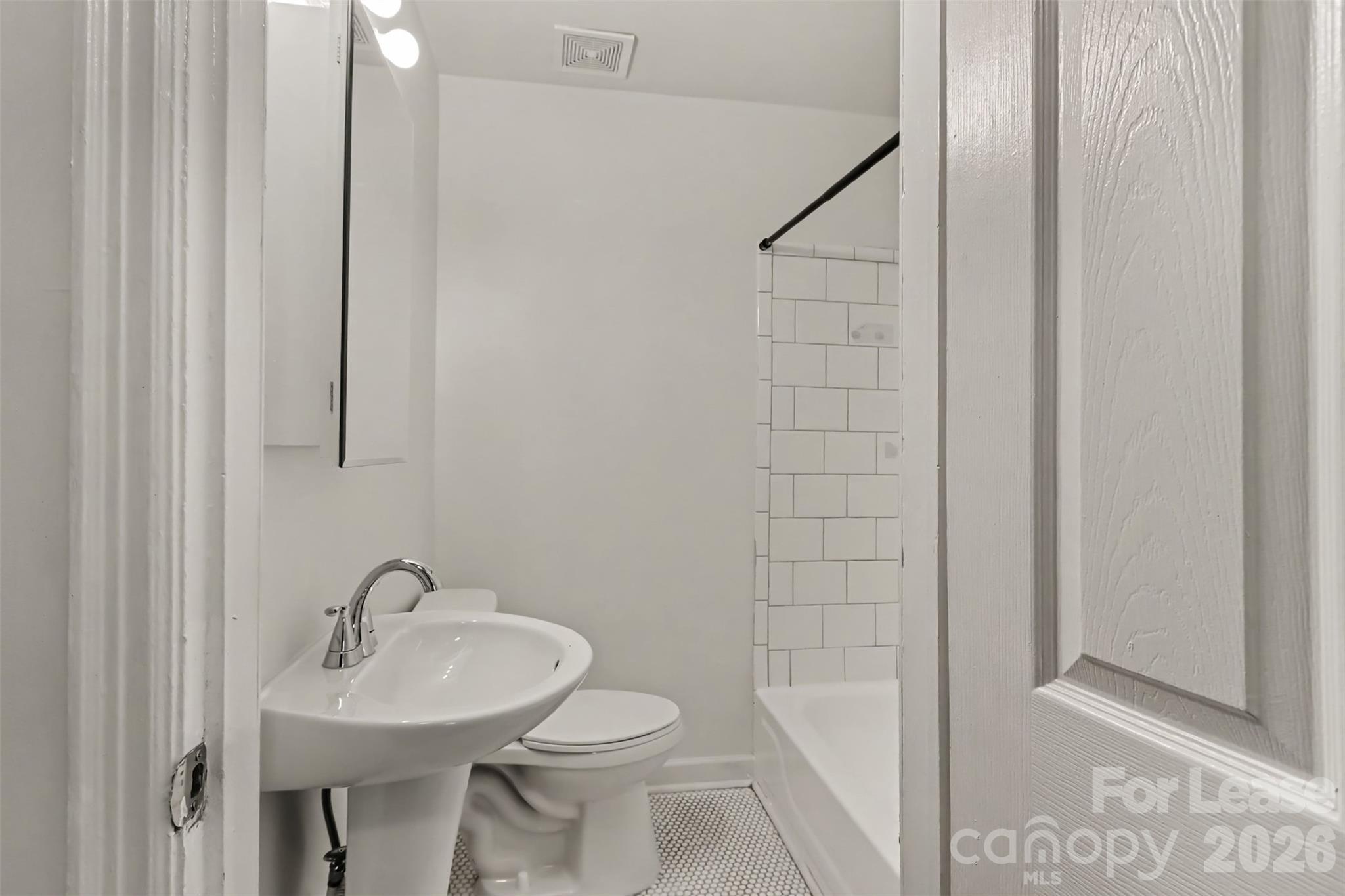 2315 Bancroft Street Property Photo 16