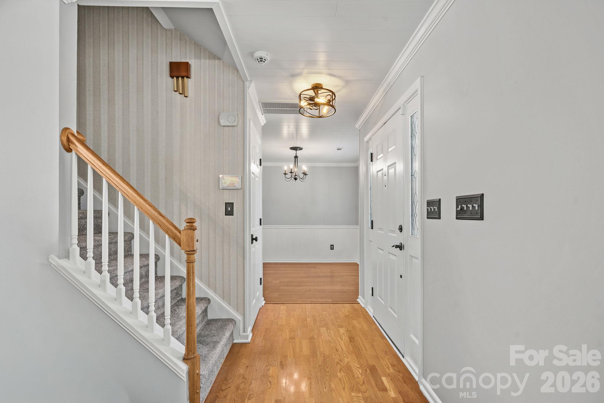 8004 Rachel Court Property Photo 4