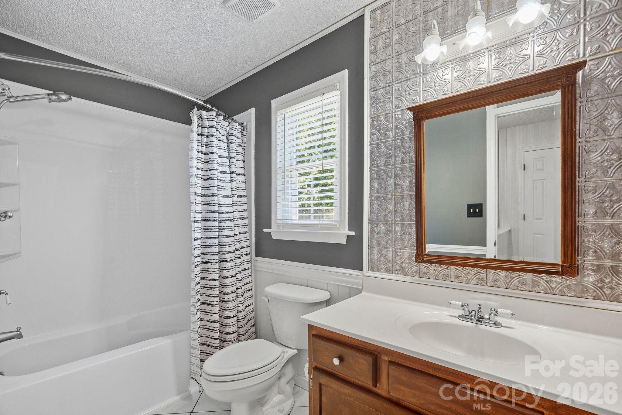 8004 Rachel Court Property Photo 24