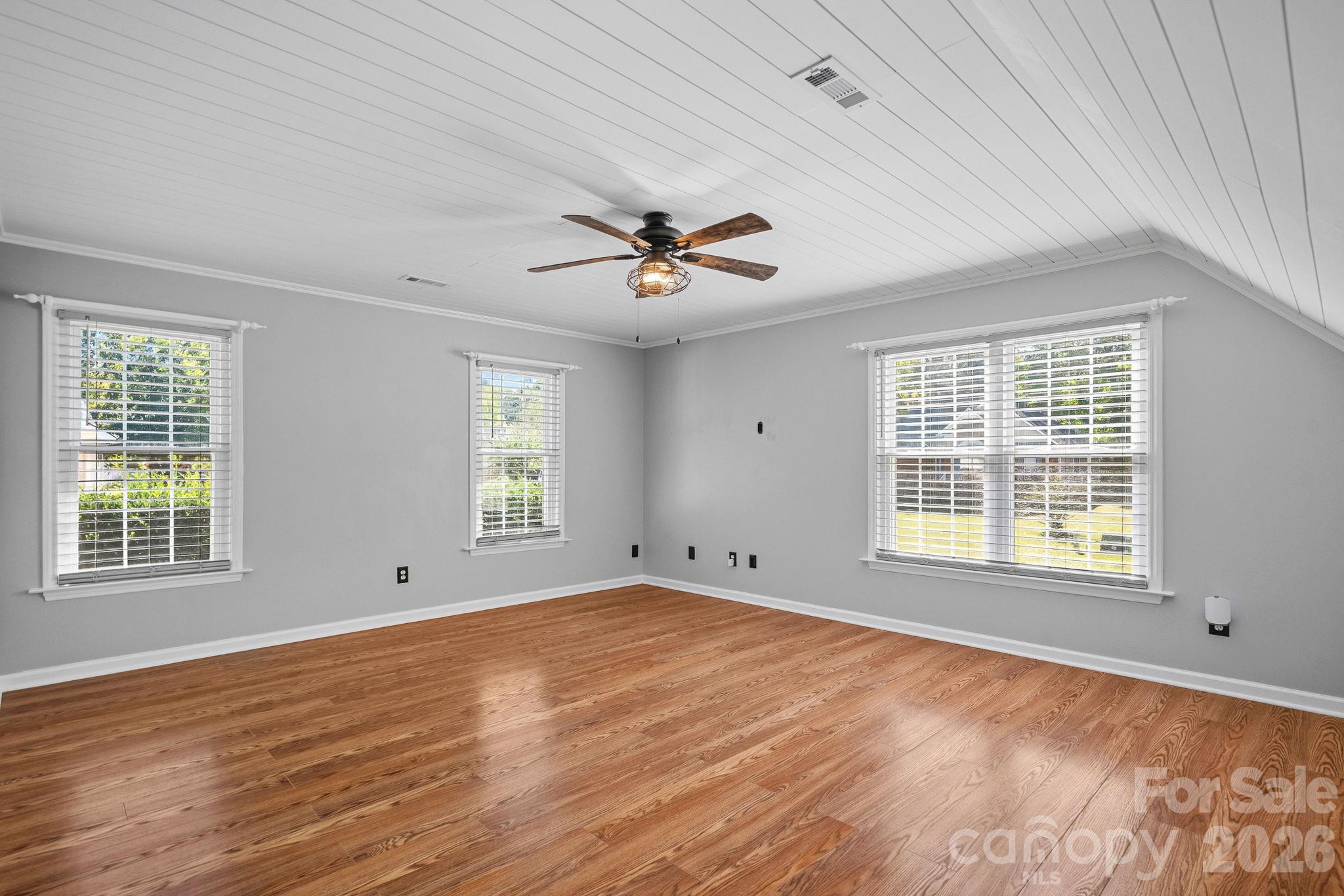 8004 Rachel Court Property Photo 26