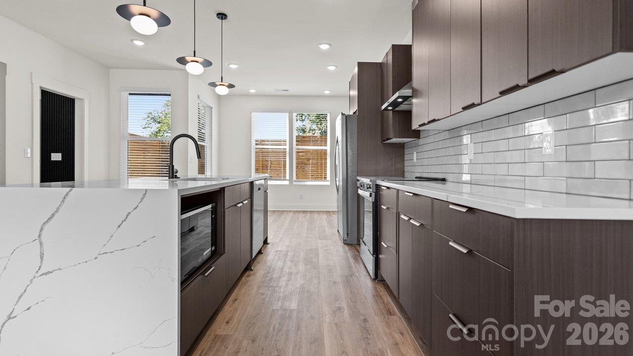 2093 Custer Street Property Photo 16