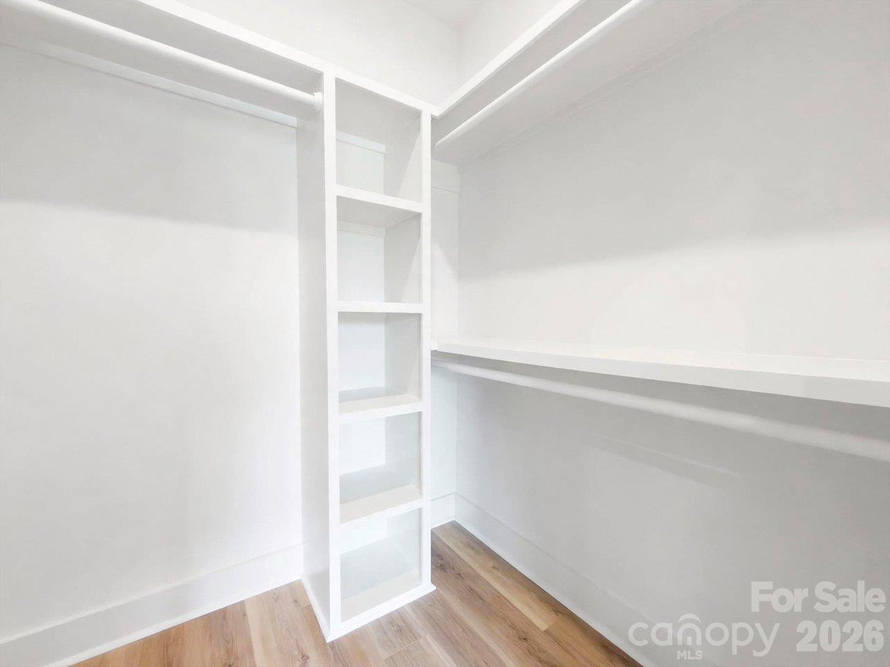 2093 Custer Street Property Photo 26