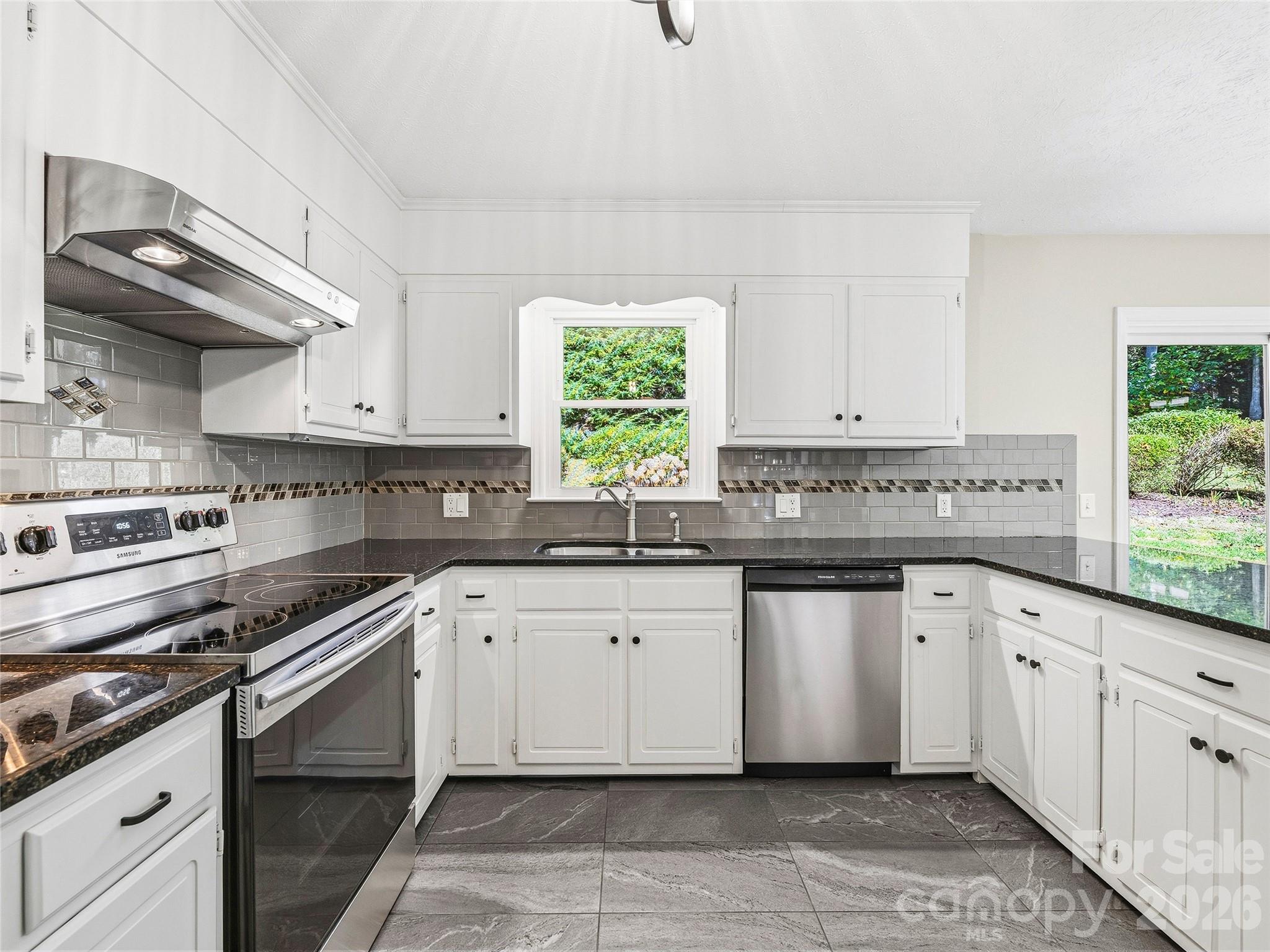 133 Kent Lane Property Photo 20