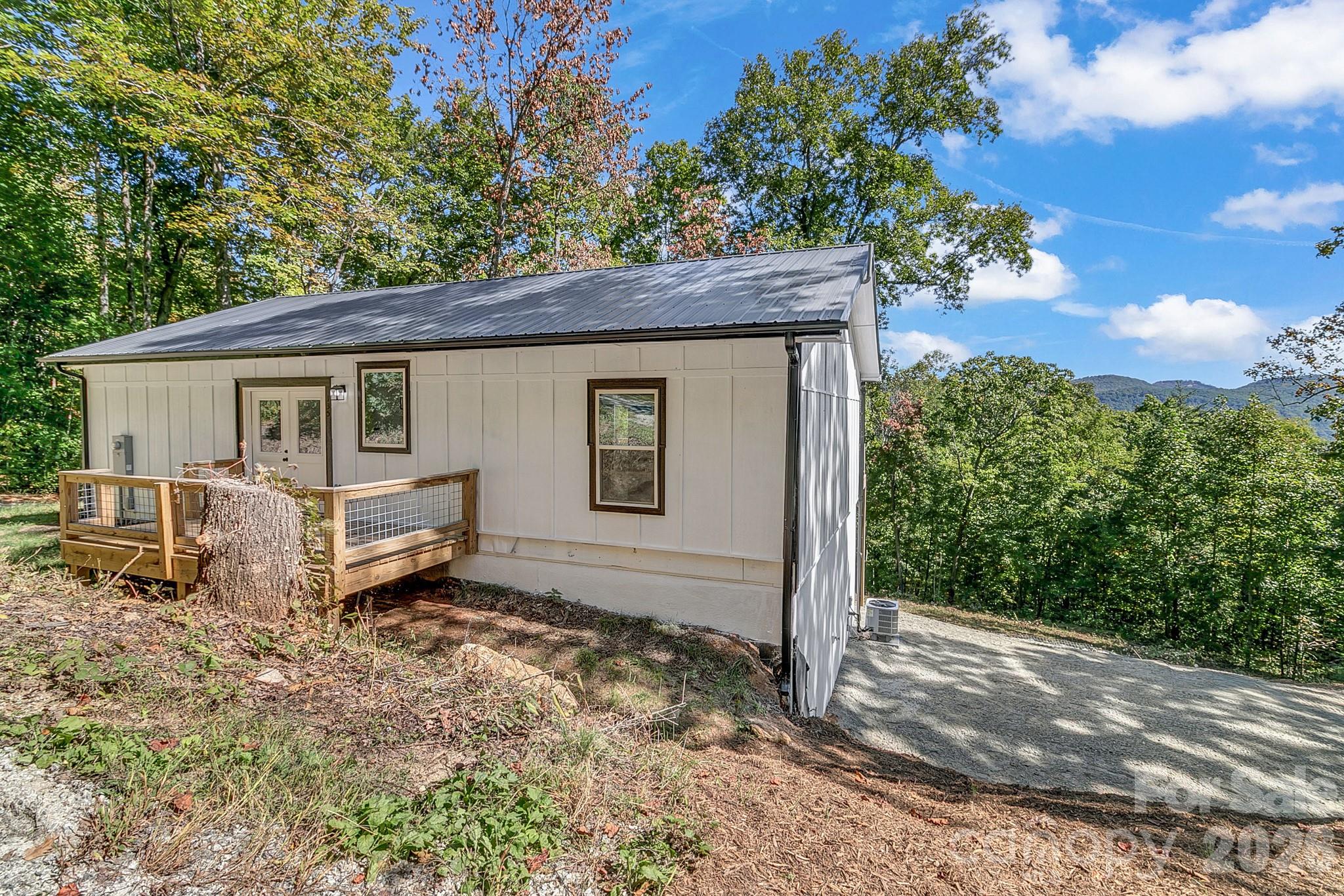 135 Bald Eagle Drive Property Photo 1
