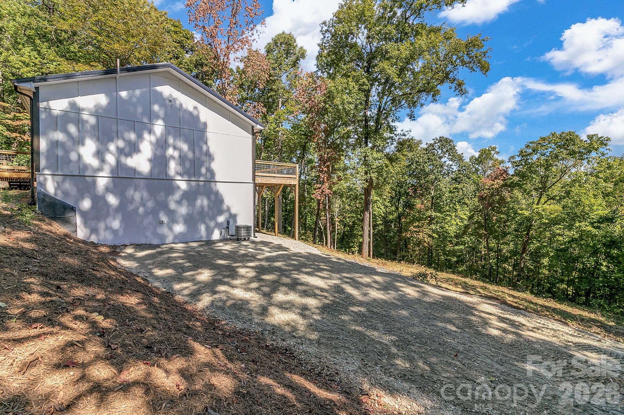 135 Bald Eagle Drive Property Photo 3