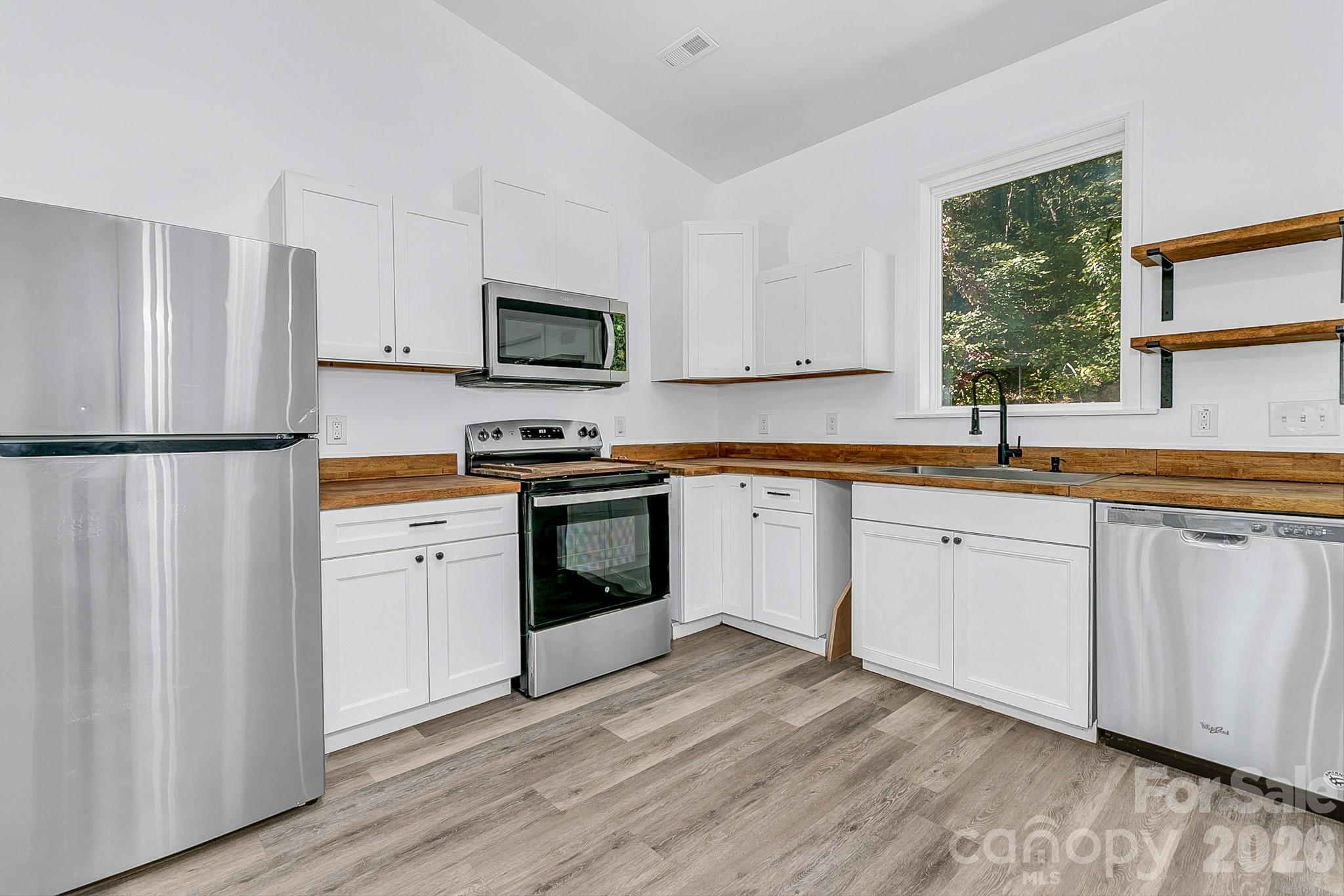 135 Bald Eagle Drive Property Photo 14