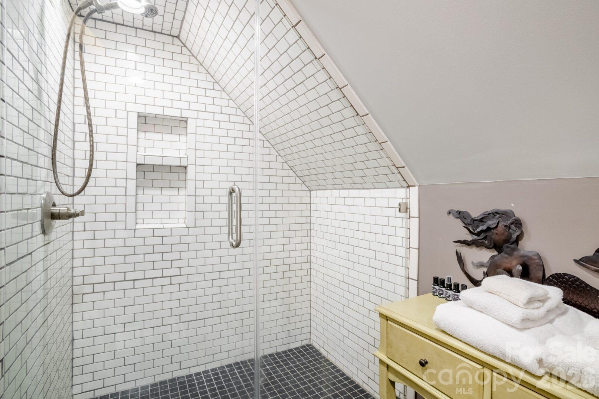 98 Maple Forest Road Property Photo 15