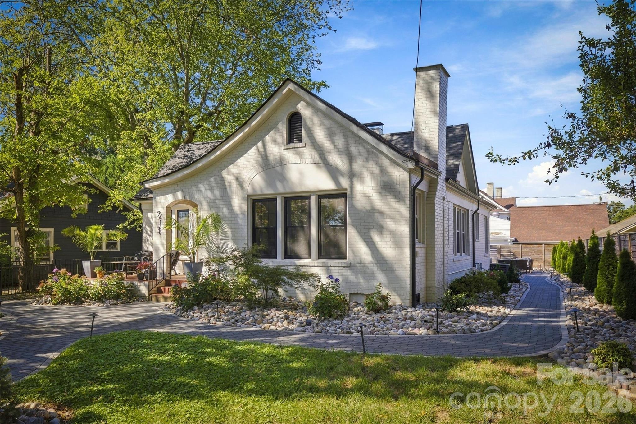 213 Lenoir Street Property Photo 7