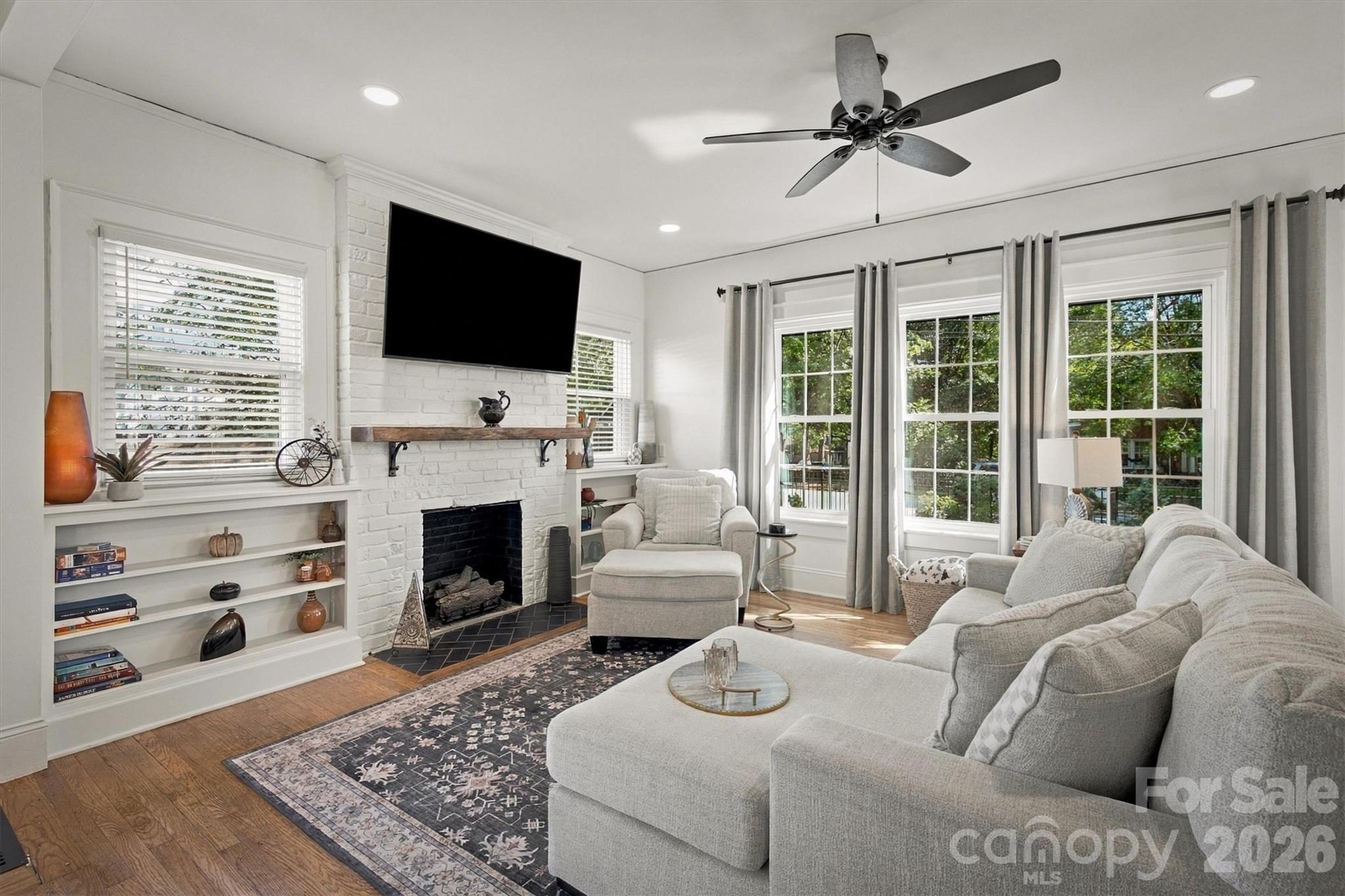 213 Lenoir Street Property Photo 8