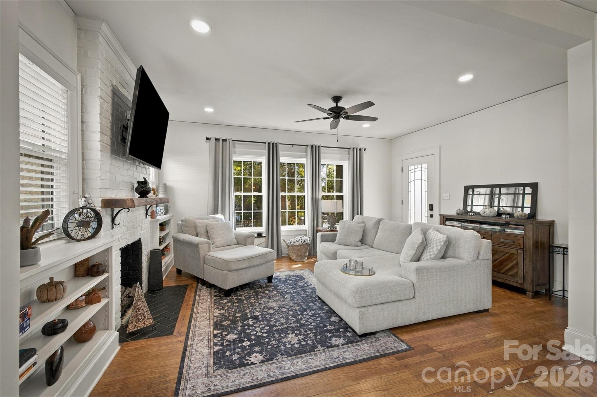 213 Lenoir Street Property Photo 10