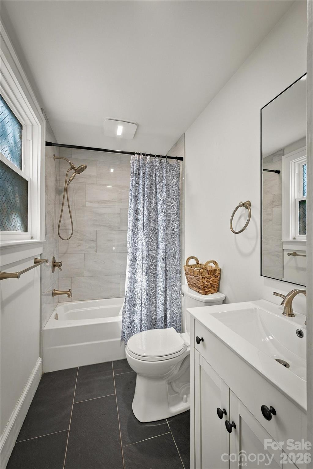213 Lenoir Street Property Photo 16