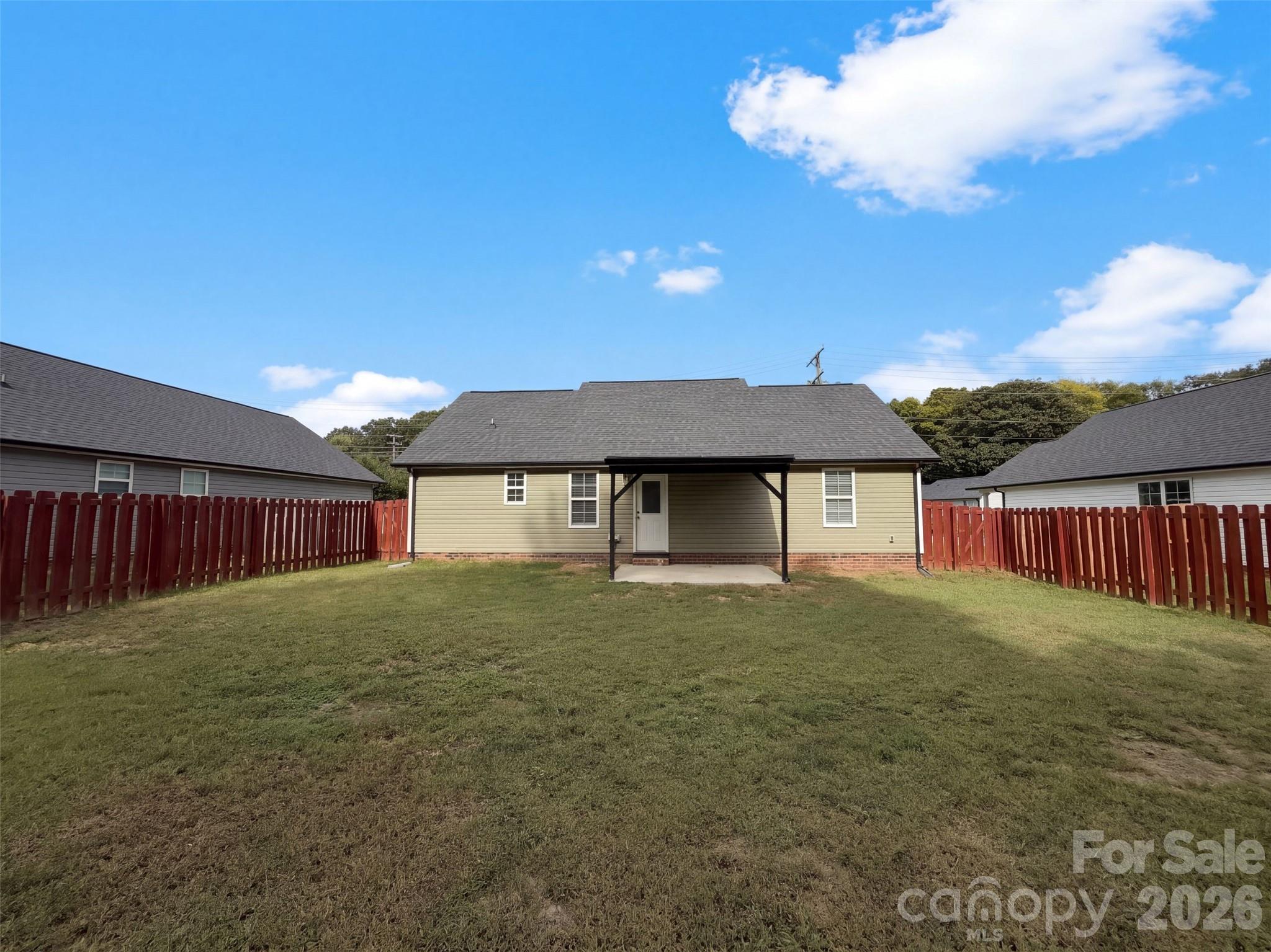 335 Odell Drive Property Photo 5