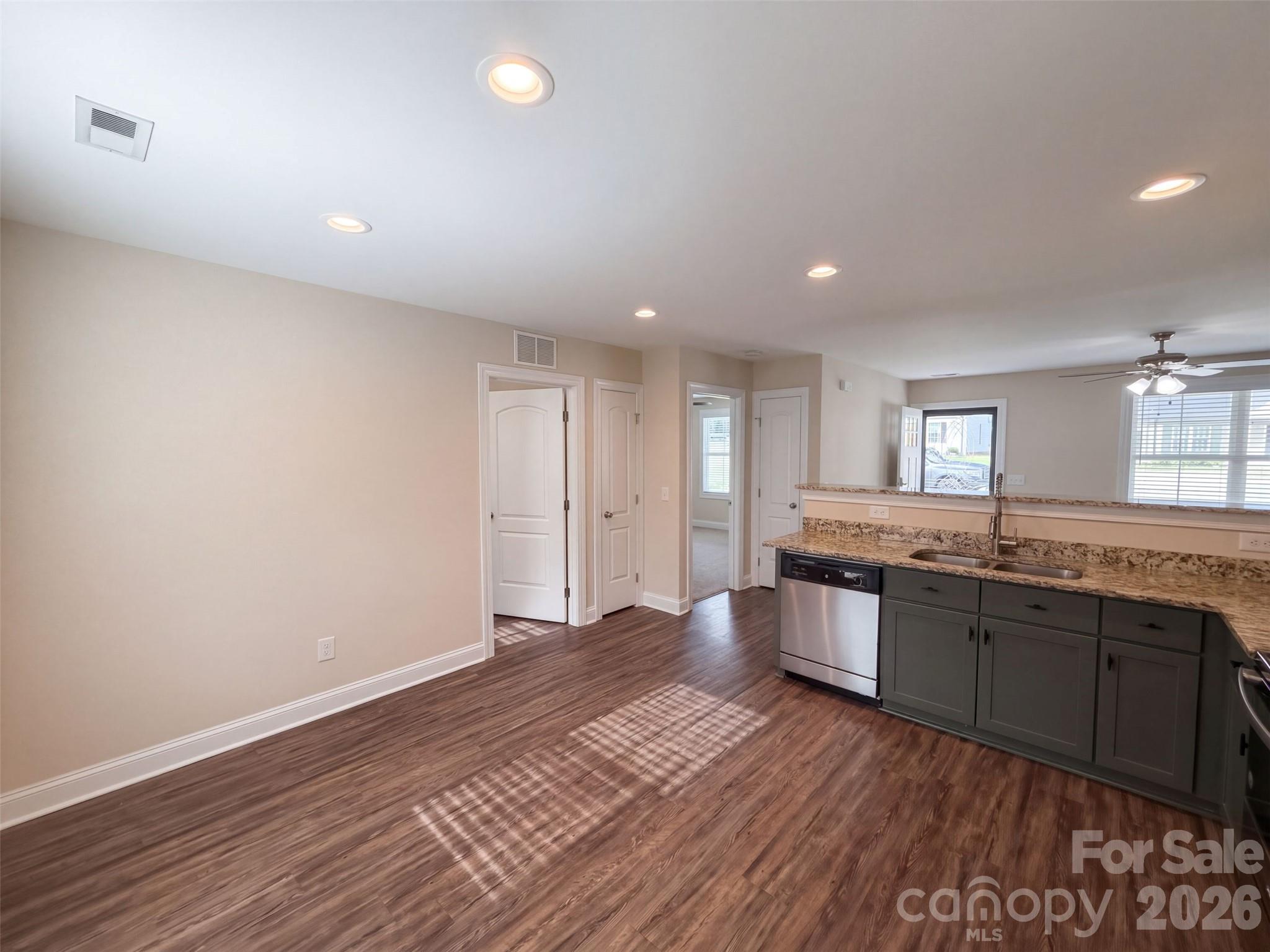 335 Odell Drive Property Photo 6