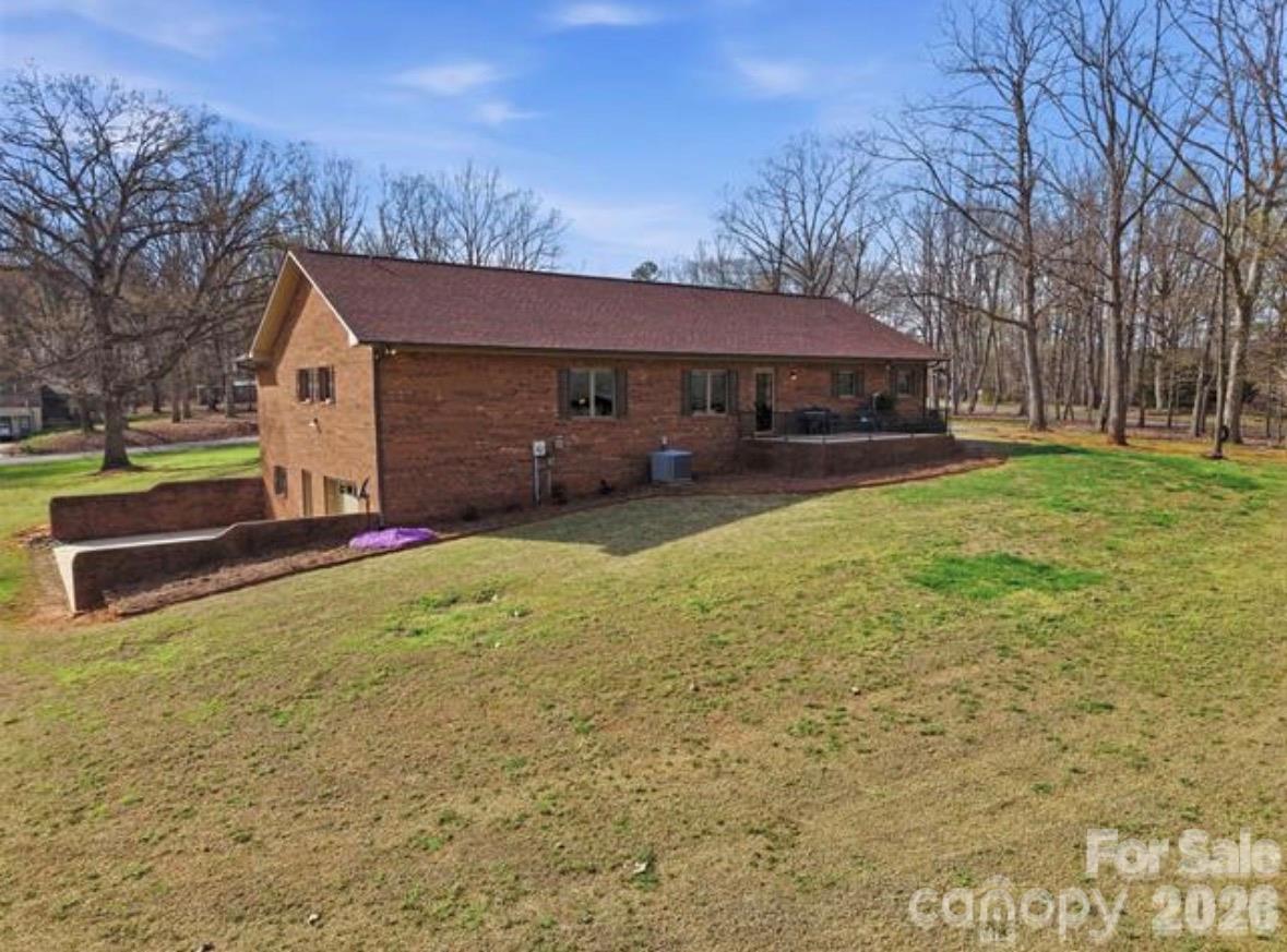 328 Davidson Court Property Photo 5