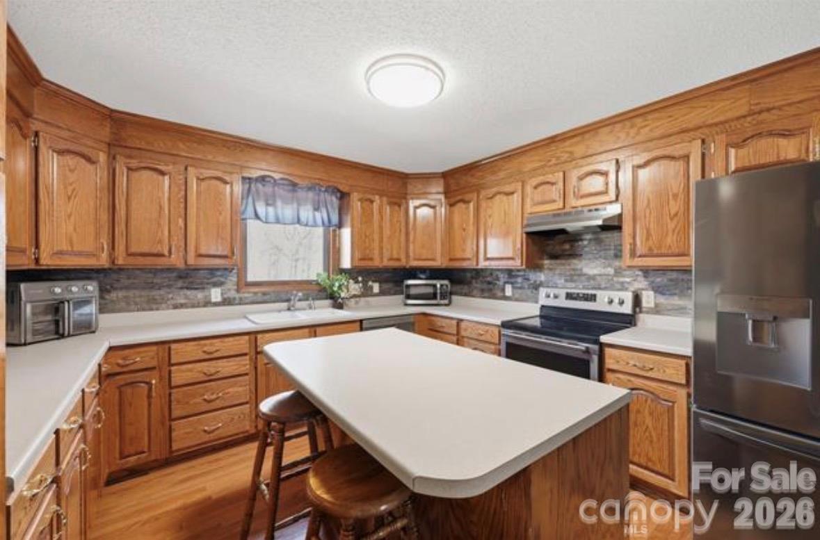 328 Davidson Court Property Photo 10