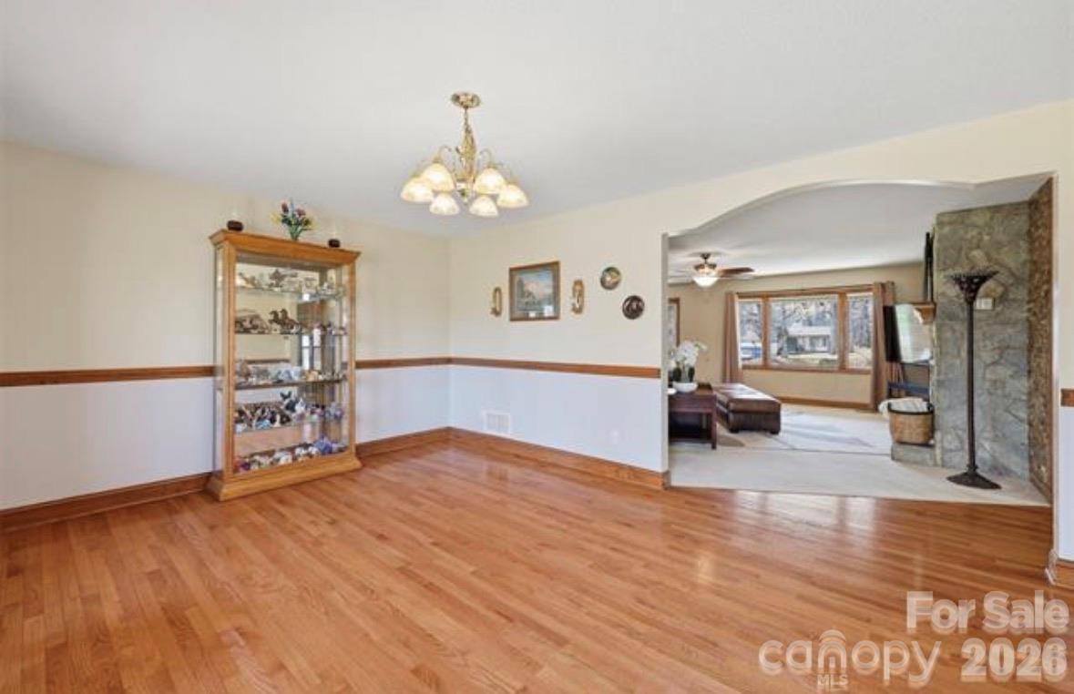 328 Davidson Court Property Photo 14