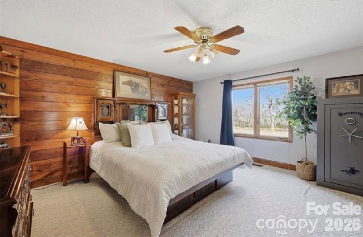328 Davidson Court Property Photo 15