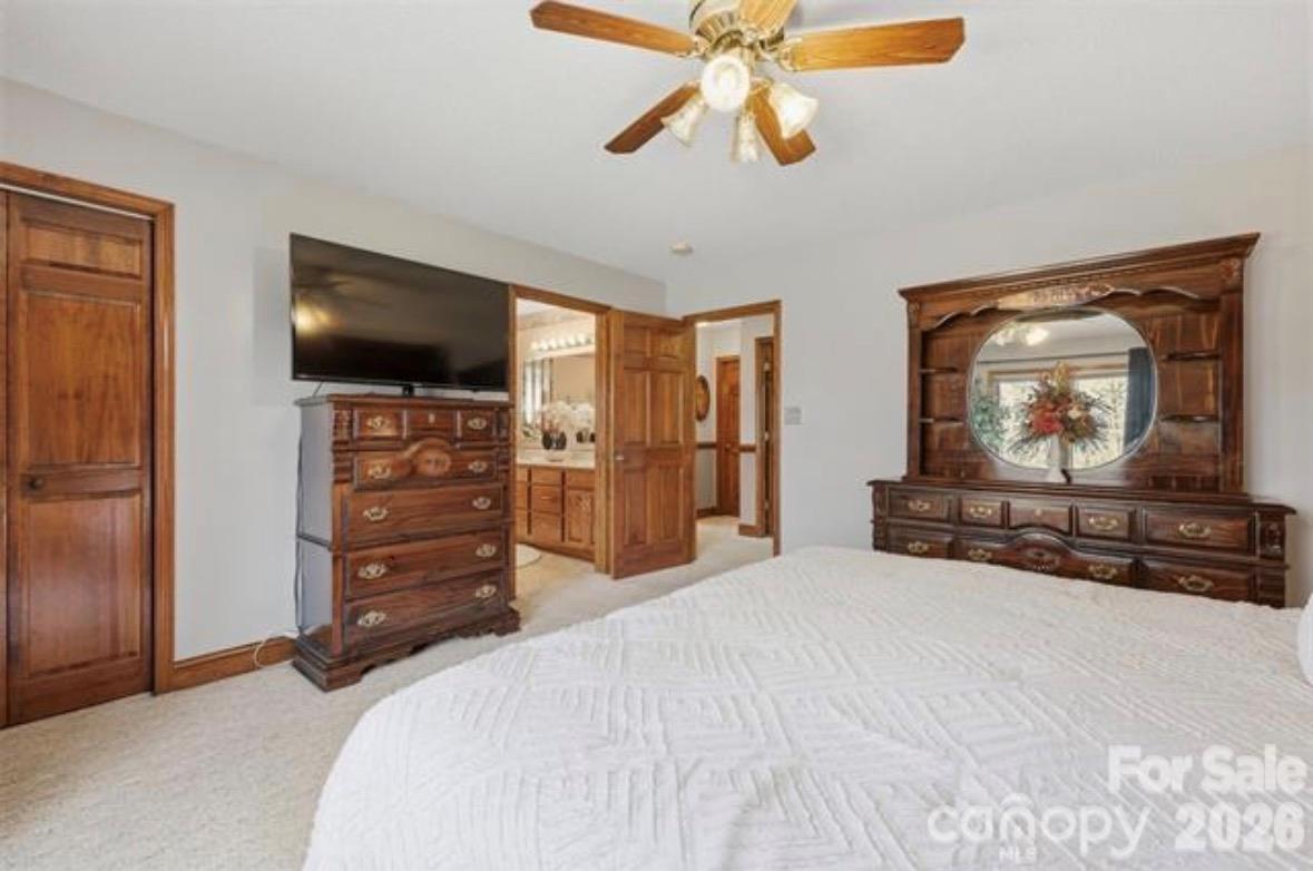 328 Davidson Court Property Photo 17