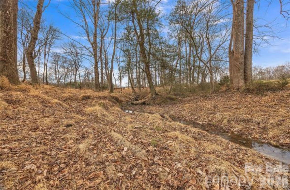 328 Davidson Court Property Photo 26